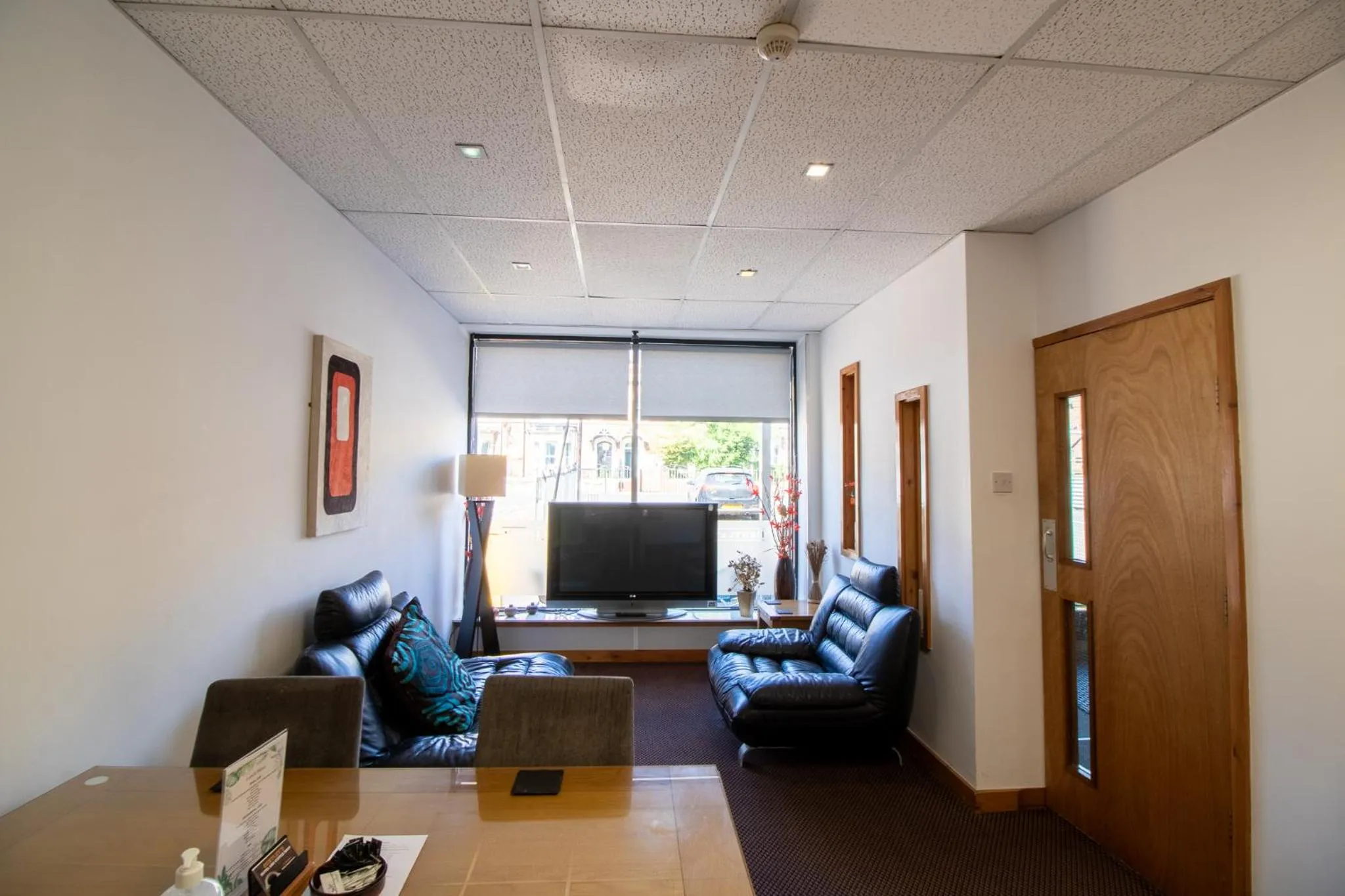 Seating area in OYO The Bentleys Hotel