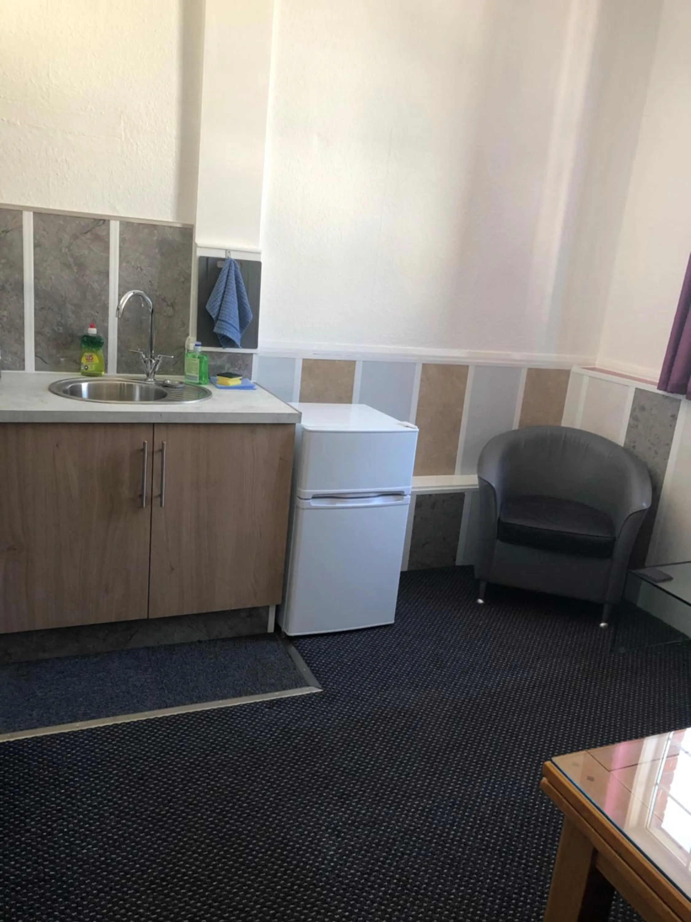 Seating area in OYO The Bentleys Hotel