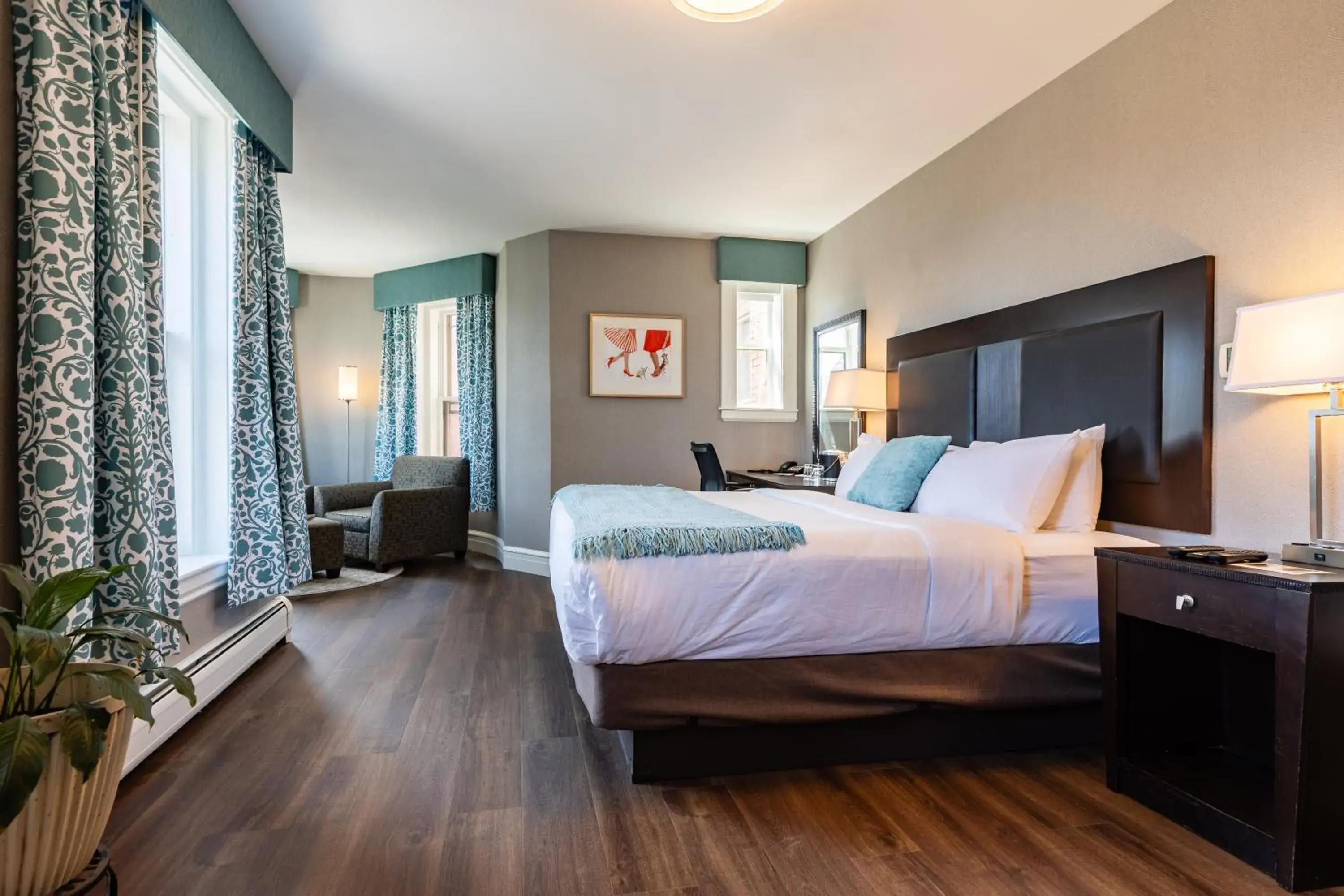 Bedroom, Bed in The Centennial Hotel Bedroom, Bed in The Centennial Hotel