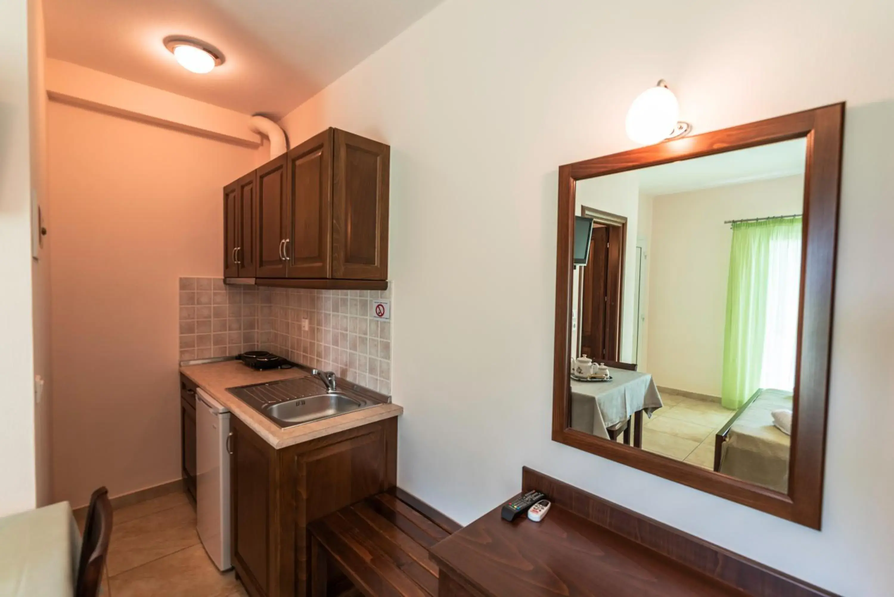 Standard Double Room in Zeus Apartments Standard Double Room in Zeus Apartments