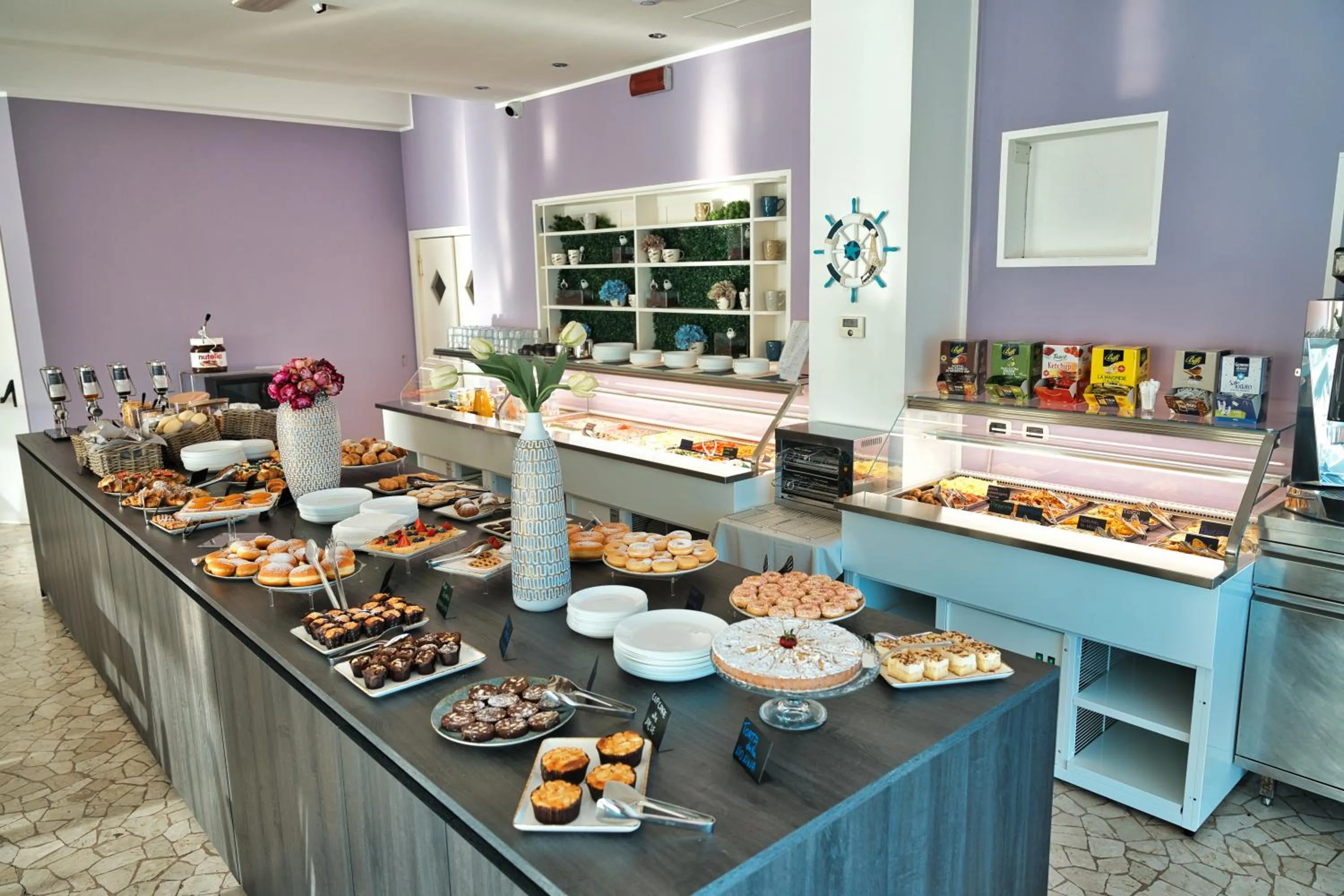 Breakfast in Hotel Park