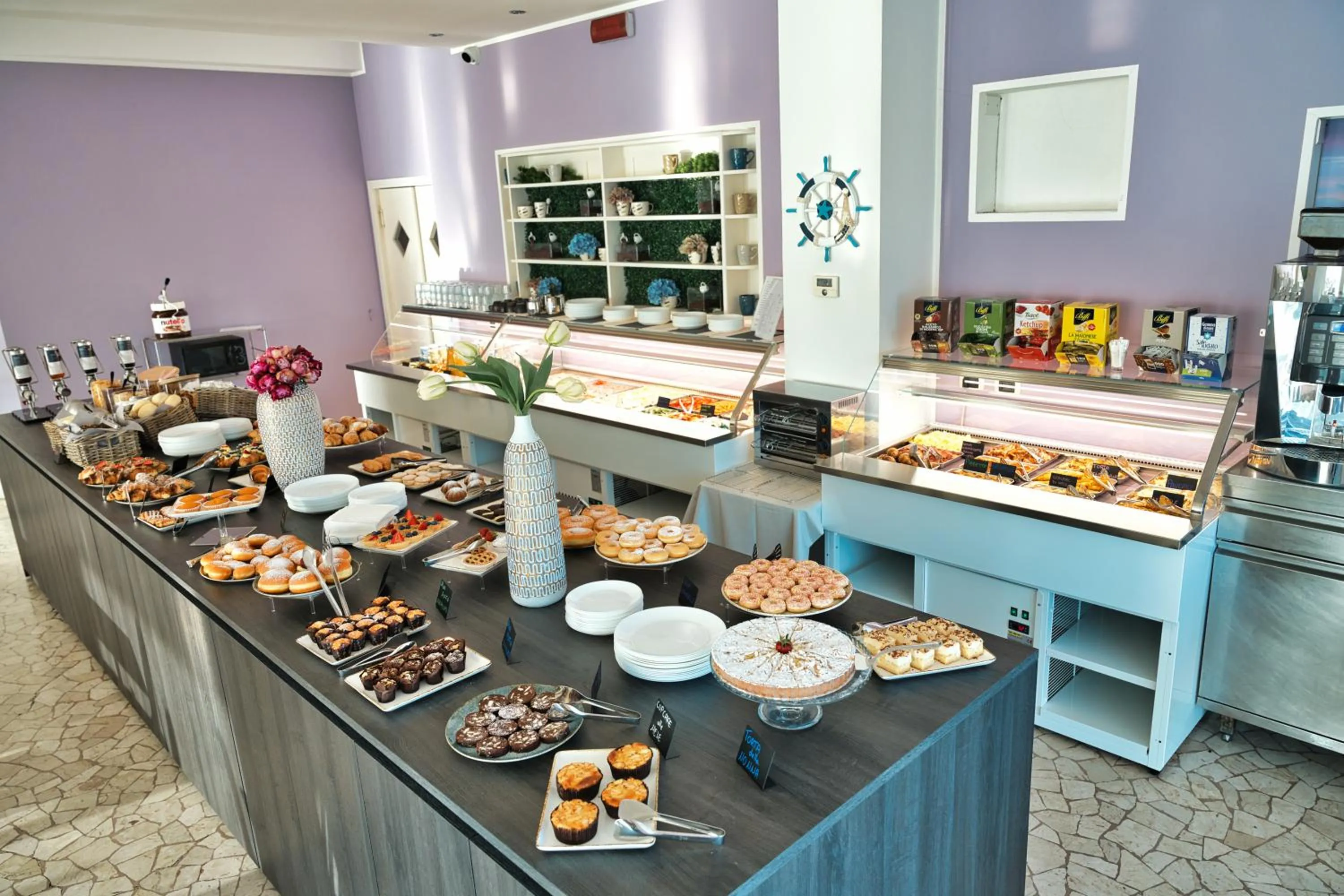 Breakfast in Hotel Park