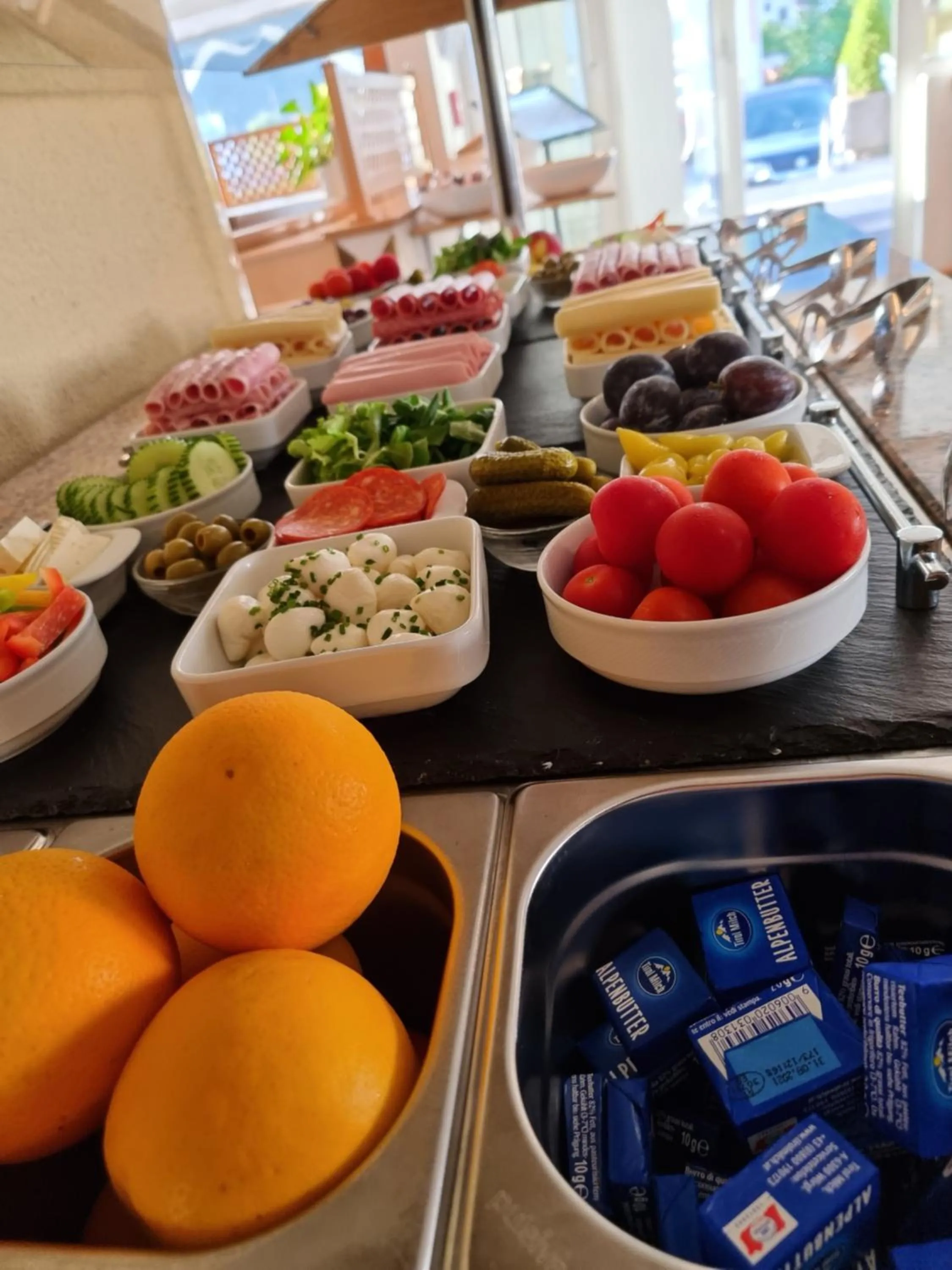 Buffet breakfast in Haiminger Hof