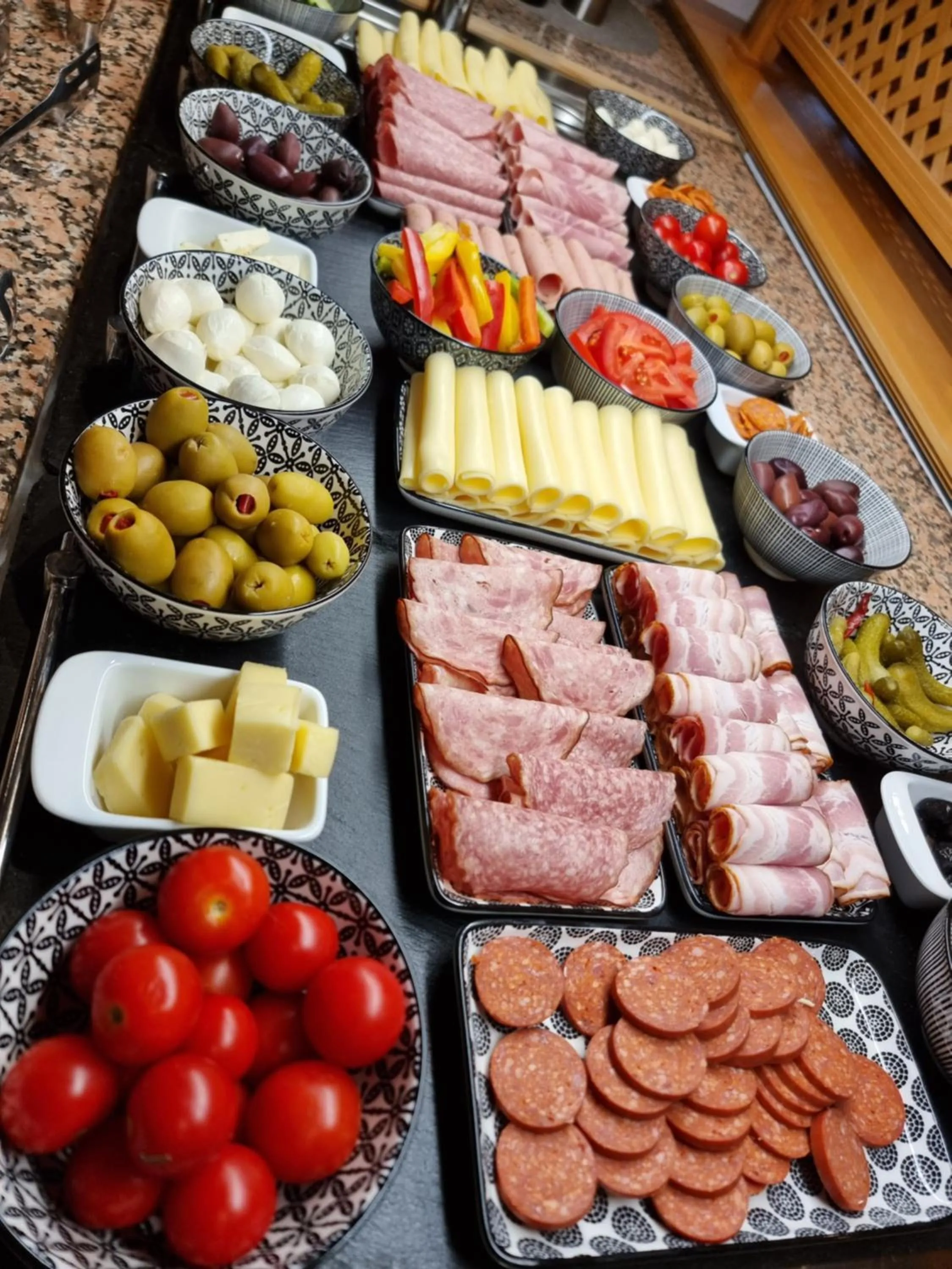 Buffet breakfast in Haiminger Hof