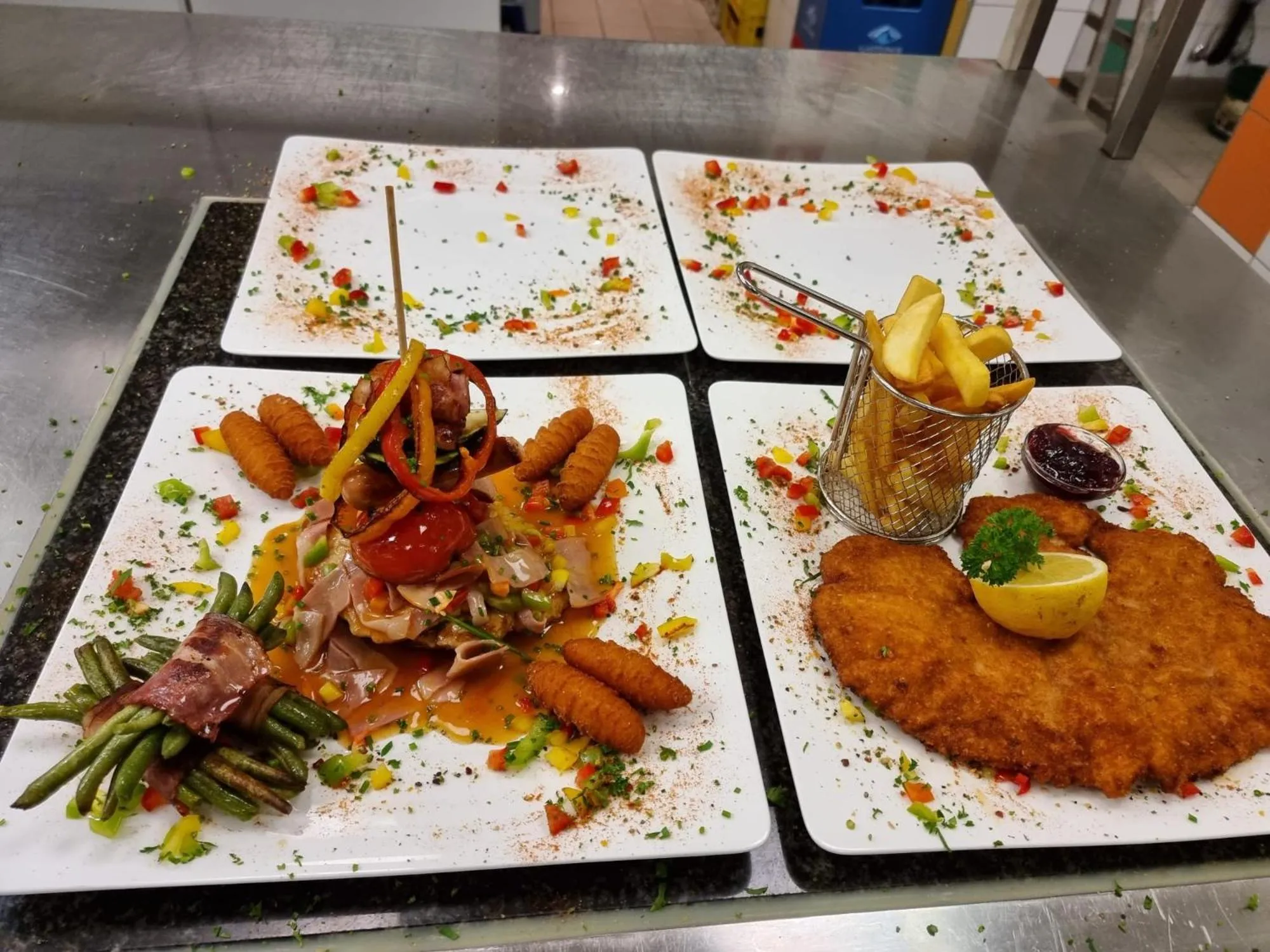 Restaurant/places to eat in Haiminger Hof