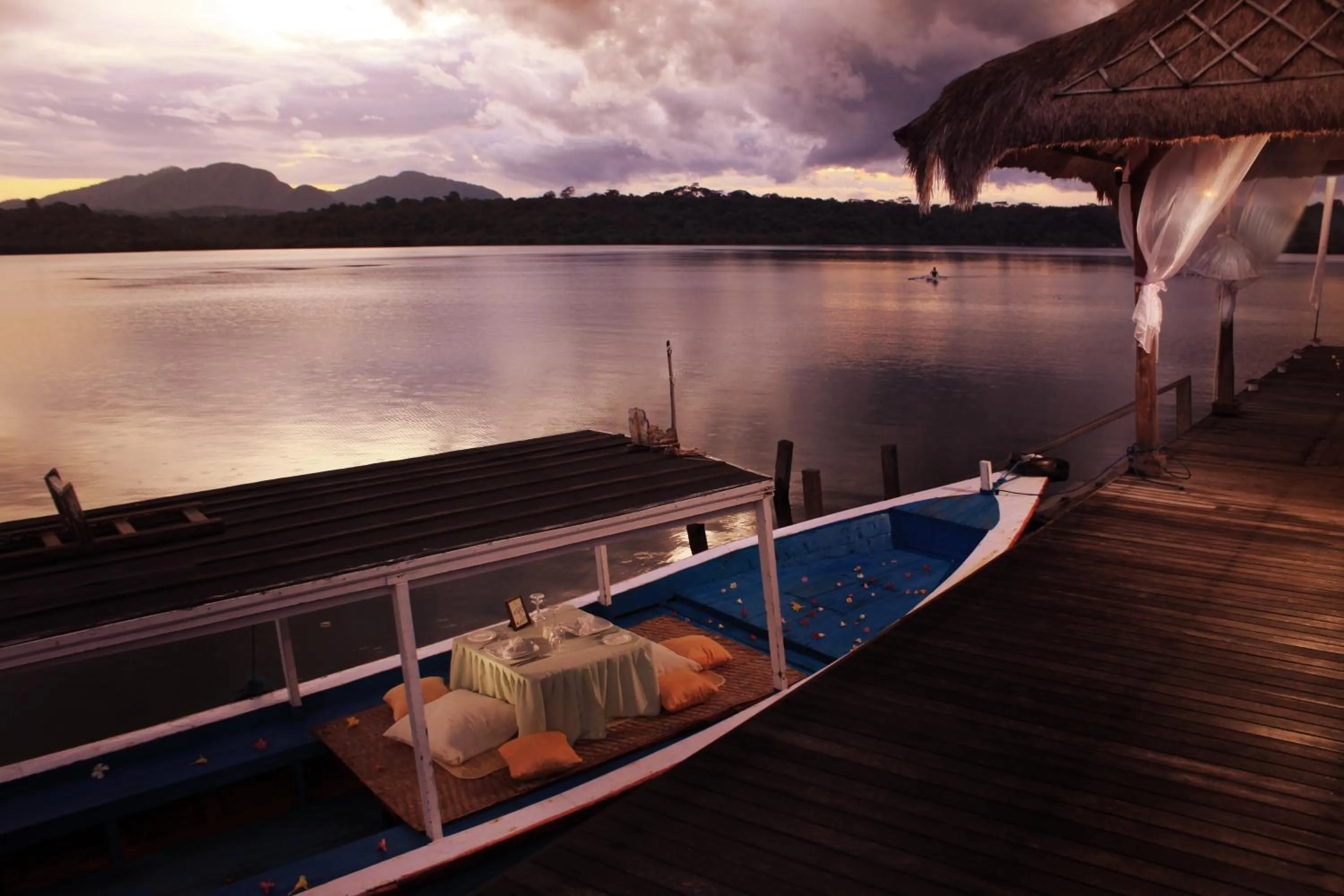 Dinner in Naya Gawana Resort & Spa