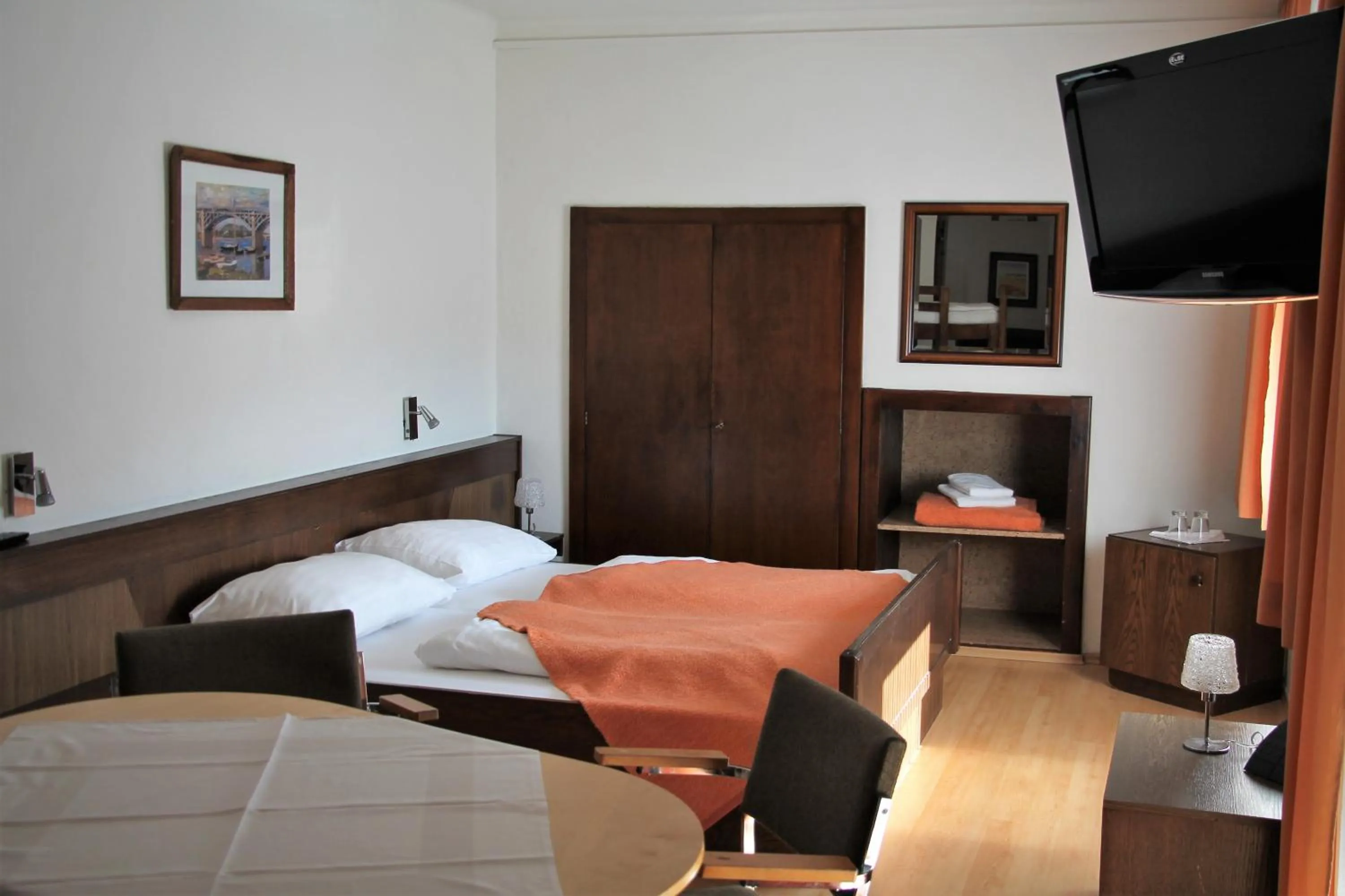 Bedroom in Strandhotel Pichler