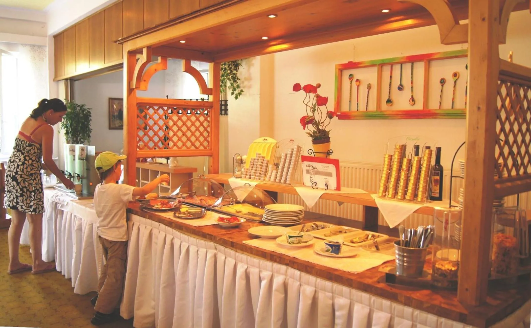 Buffet breakfast in Strandhotel Pichler