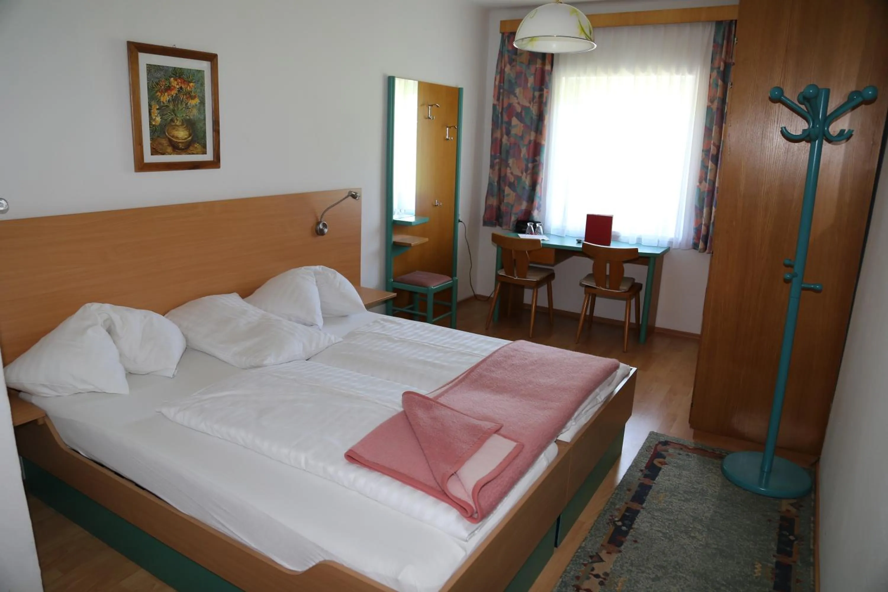 Photo of the whole room in Strandhotel Pichler