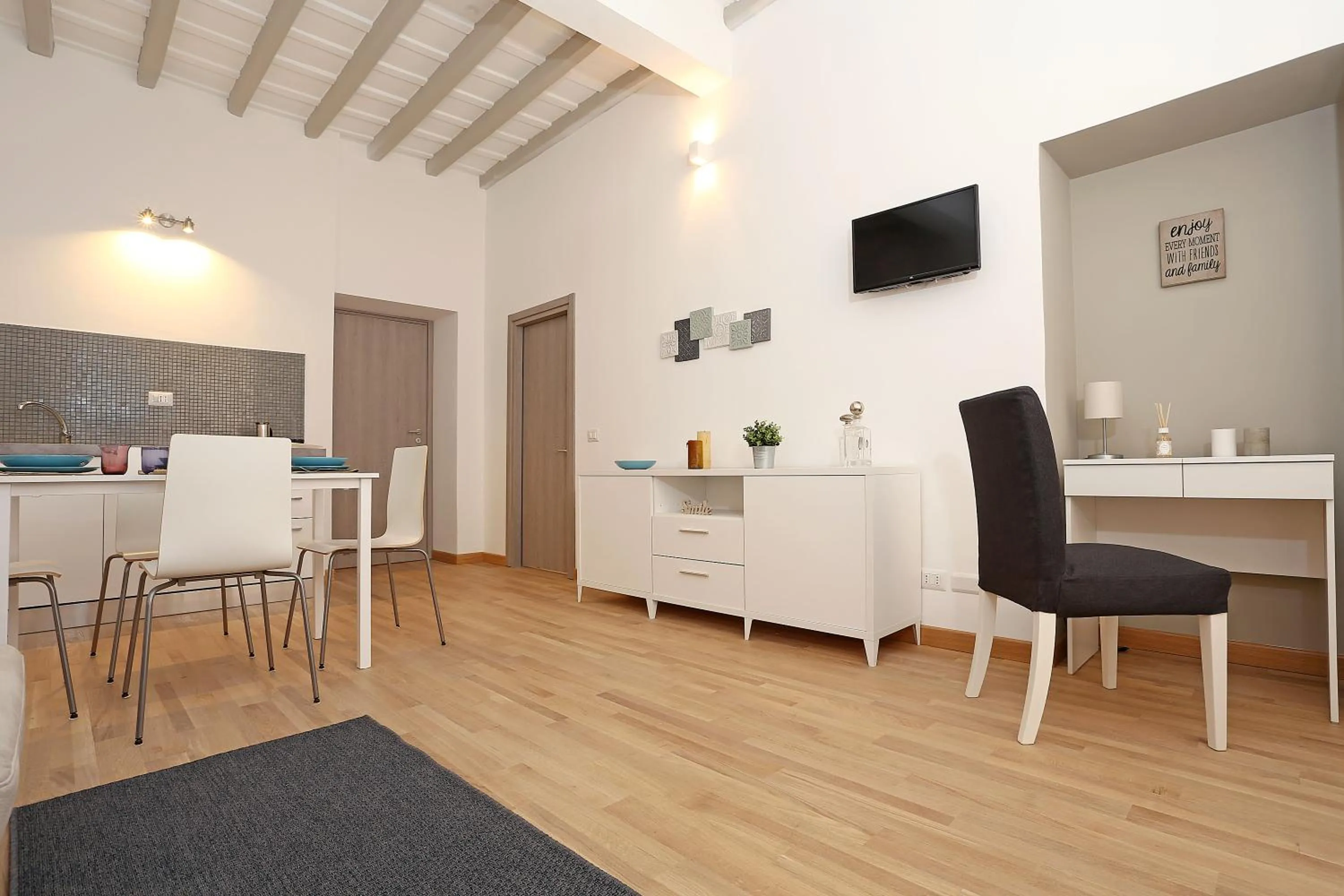 TV and multimedia in Belsiana 7 Central