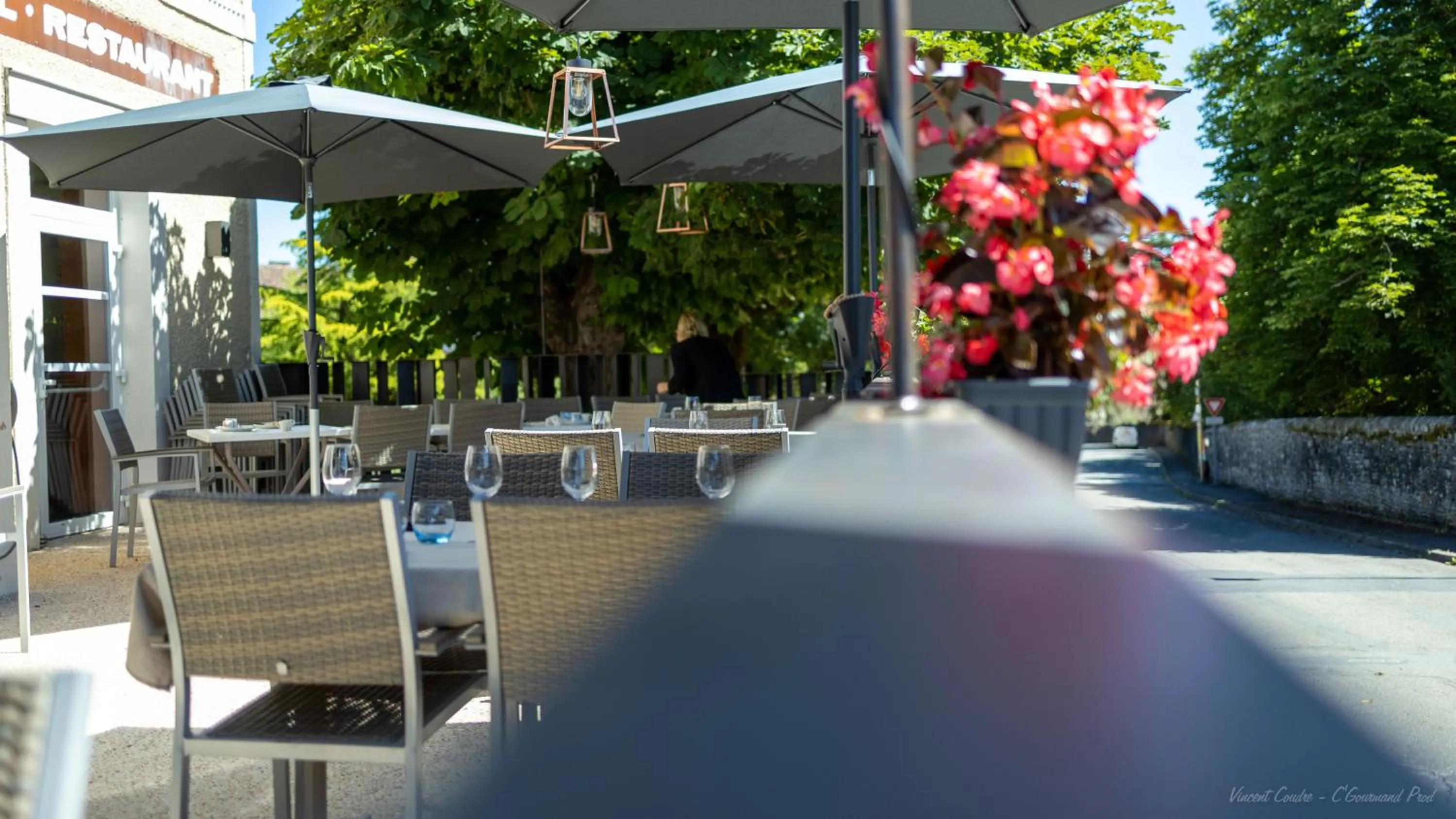 Balcony/Terrace in Hôtel Restaurant Le Relais des Gourmands
