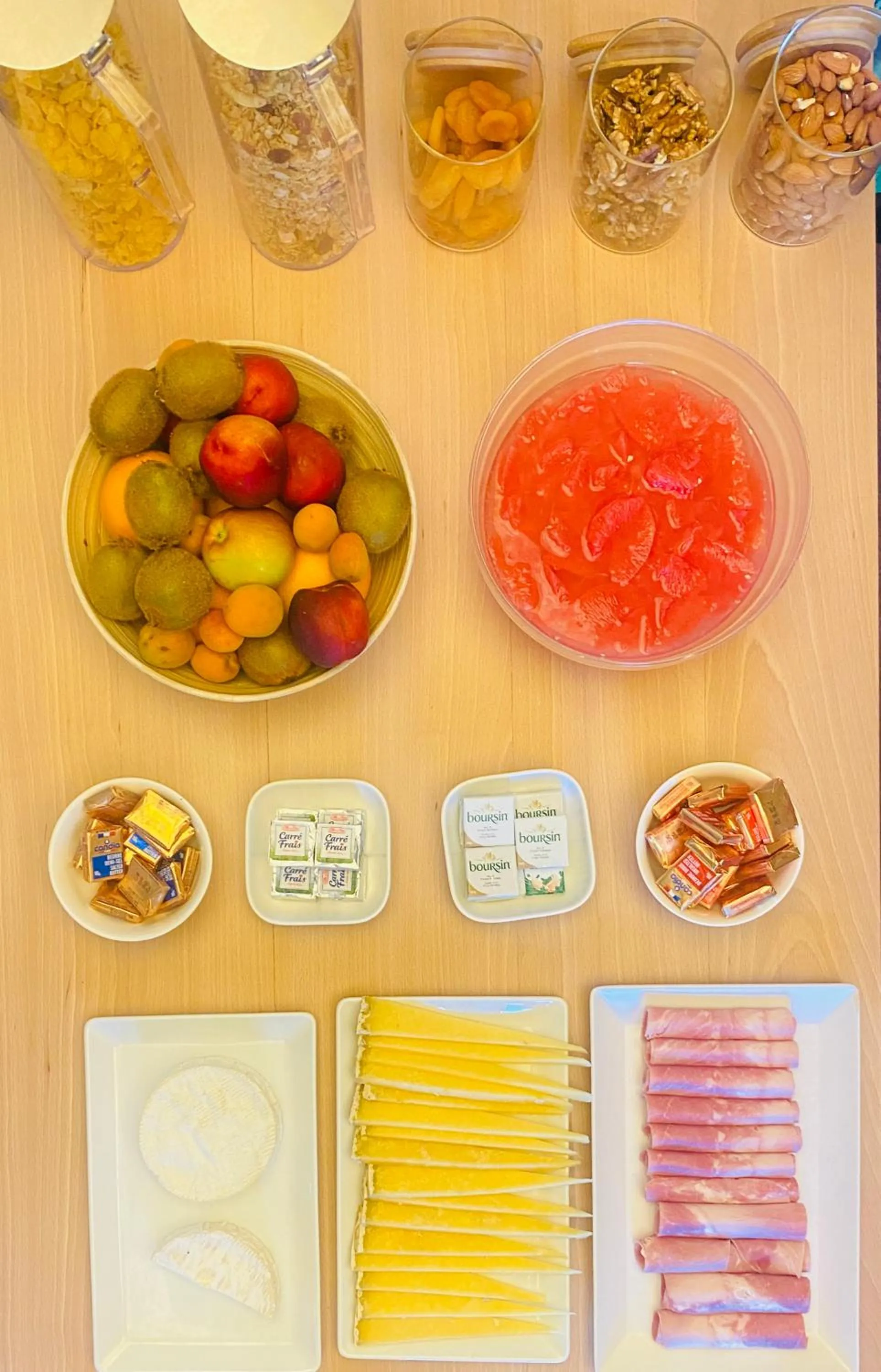 Breakfast in Hôtel Restaurant Le Relais des Gourmands