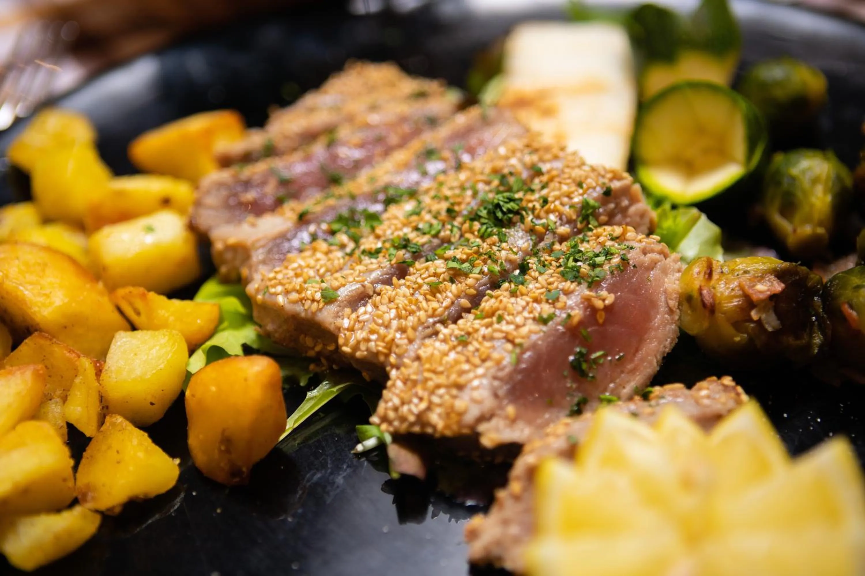 Restaurant/places to eat in Hotel Piccadilly