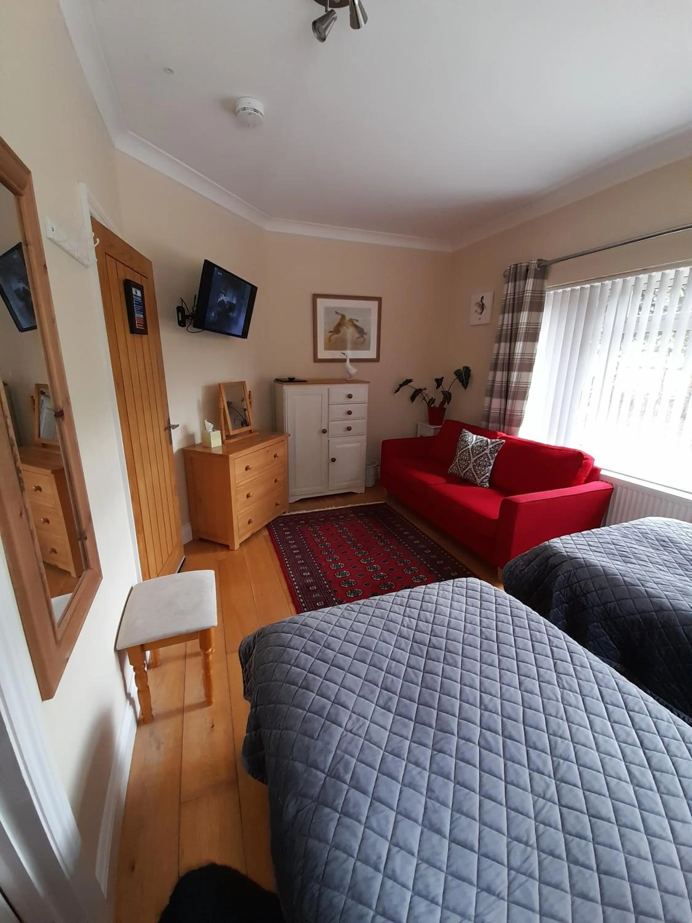 Bedroom, Bed in Sunny Nest