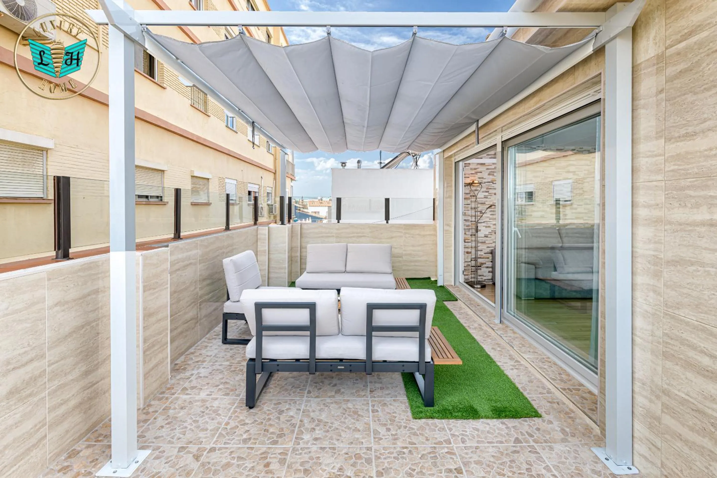 Luxury Home With Terrace