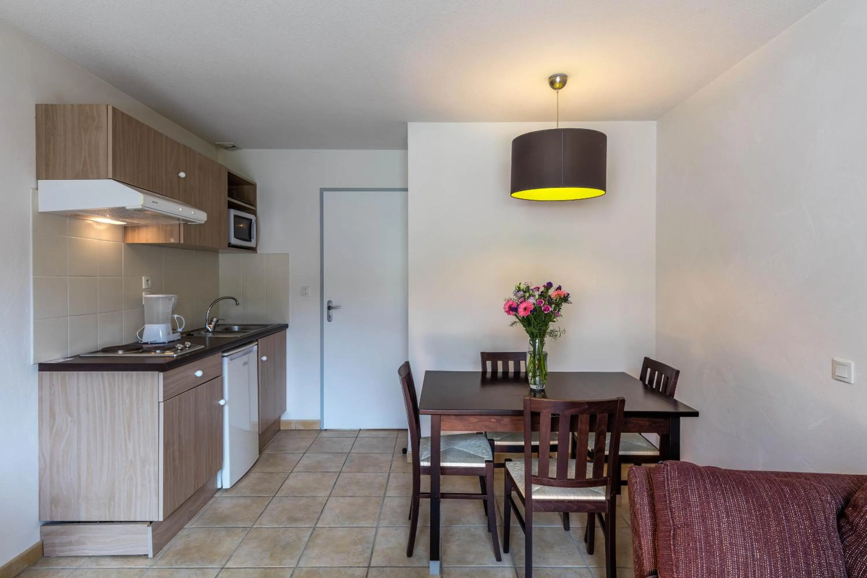 Kitchen or kitchenette in Vacancéole - Le Domaine du Golf d'Albret