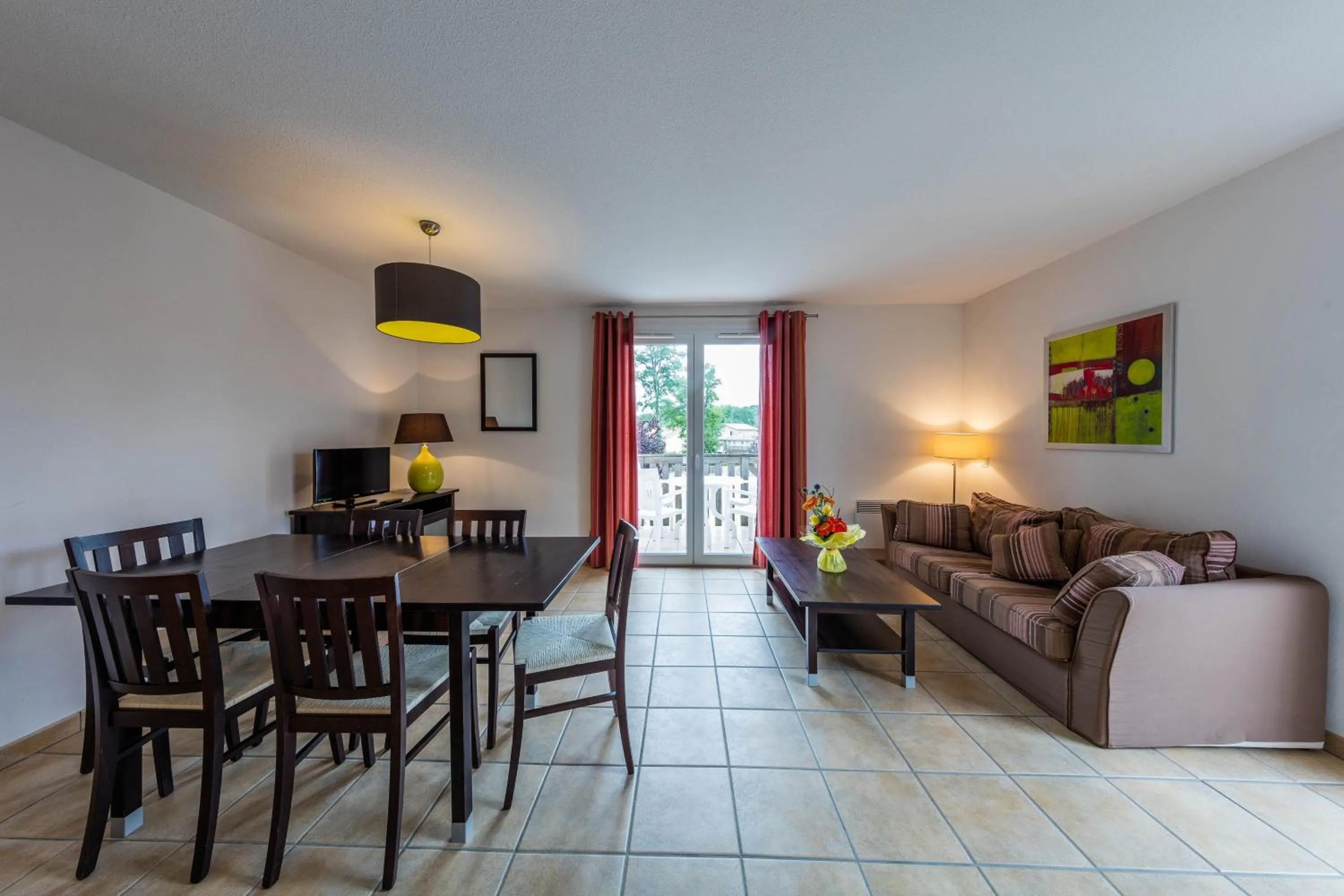 TV and multimedia in Vacancéole - Le Domaine du Golf d'Albret