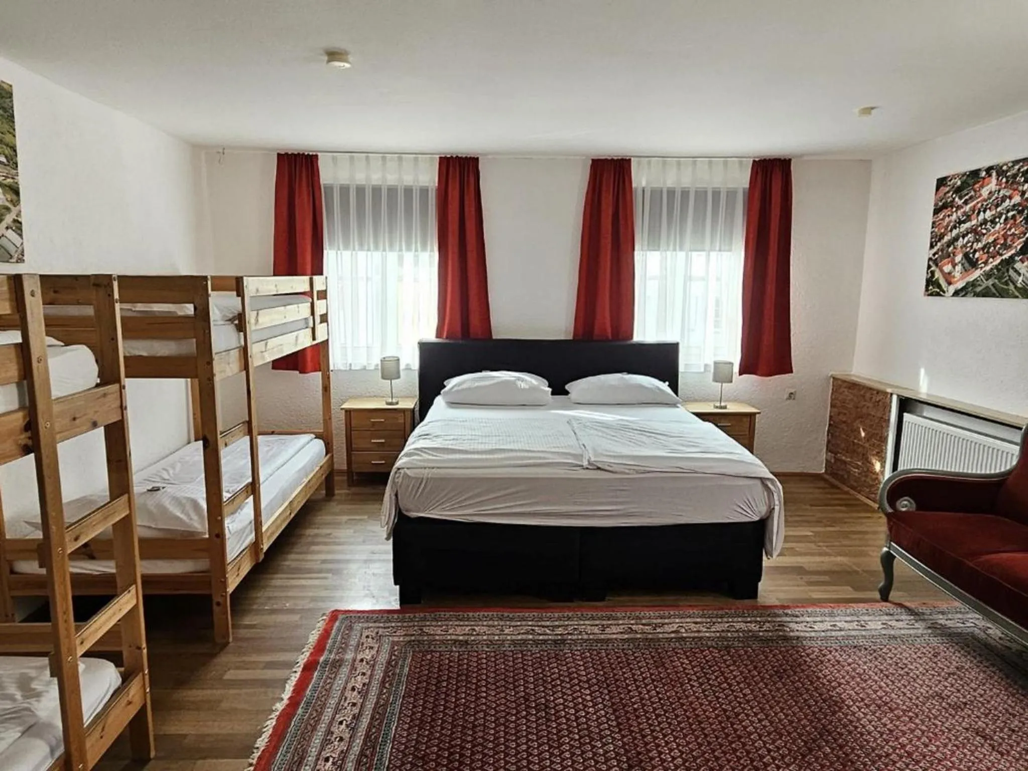 Bed in Hotel Hirsch Günzburg