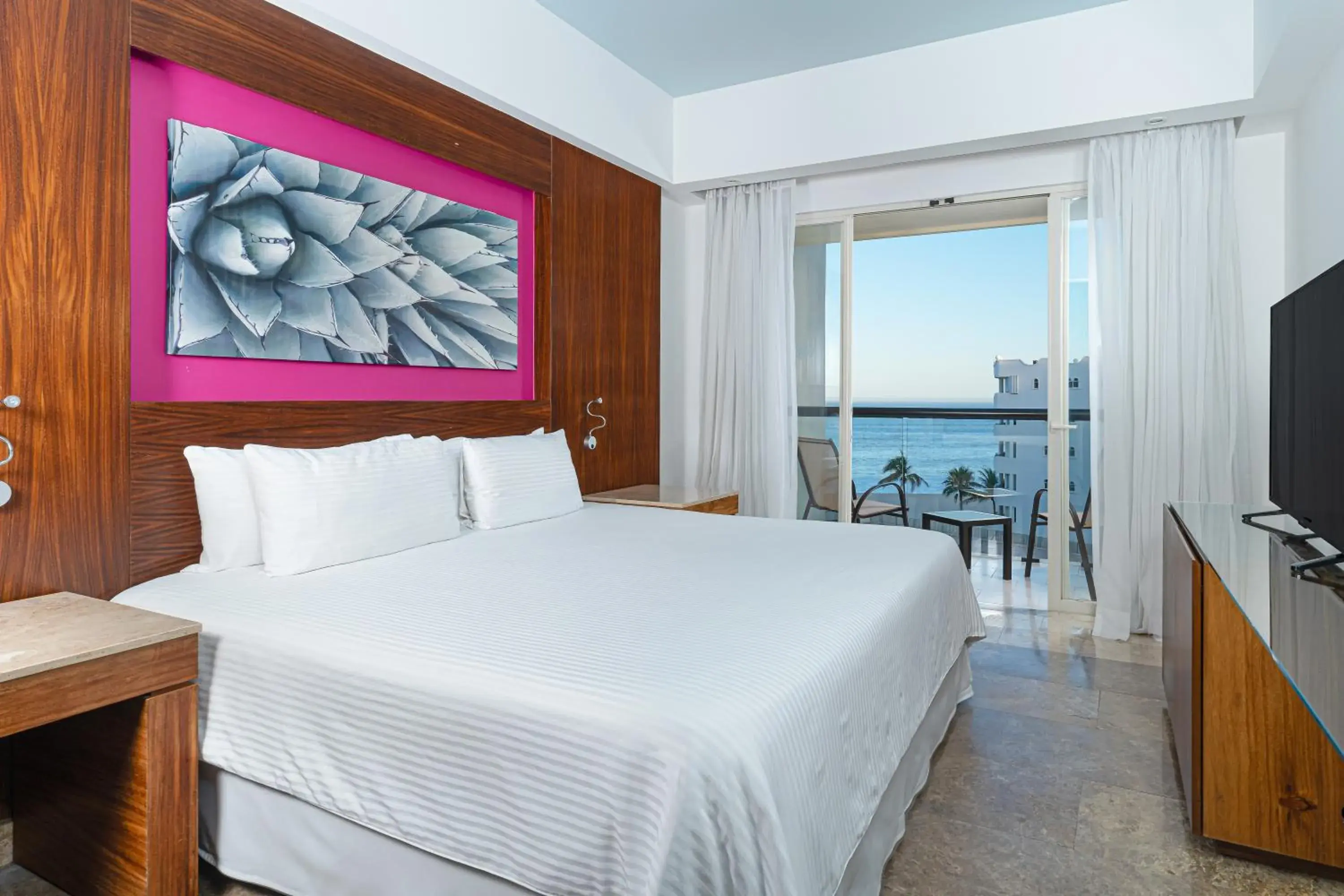 Junior Suite Ocean View King - single occupancy in Krystal Grand Los Cabos - All Inclusive Junior Suite Ocean View King - single occupancy in Krystal Grand Los Cabos - All Inclusive