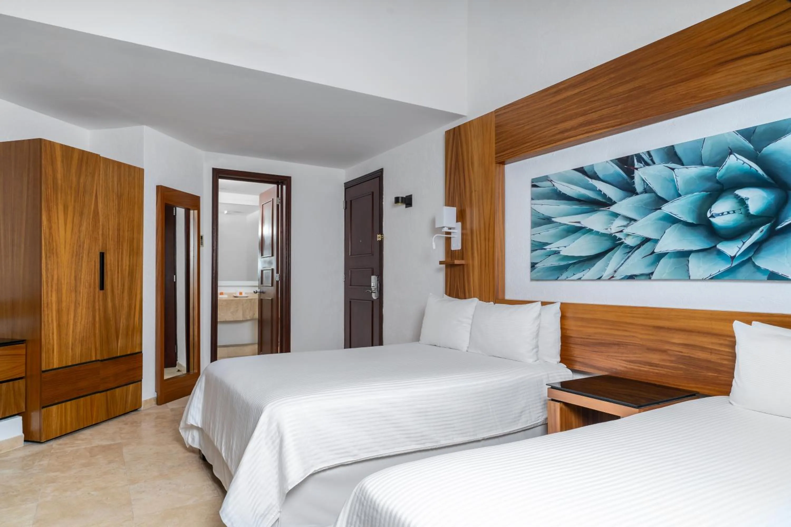 Bed in Krystal Grand Los Cabos - All Inclusive