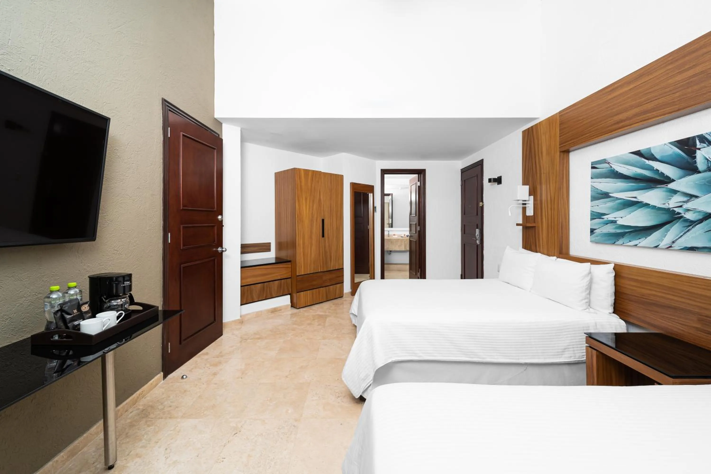 Bed in Krystal Grand Los Cabos - All Inclusive