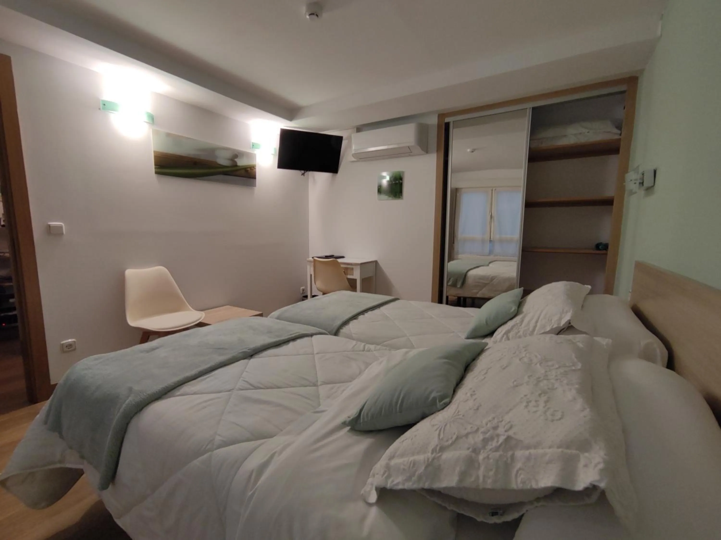 Bedroom, Bed in Pension Joakina