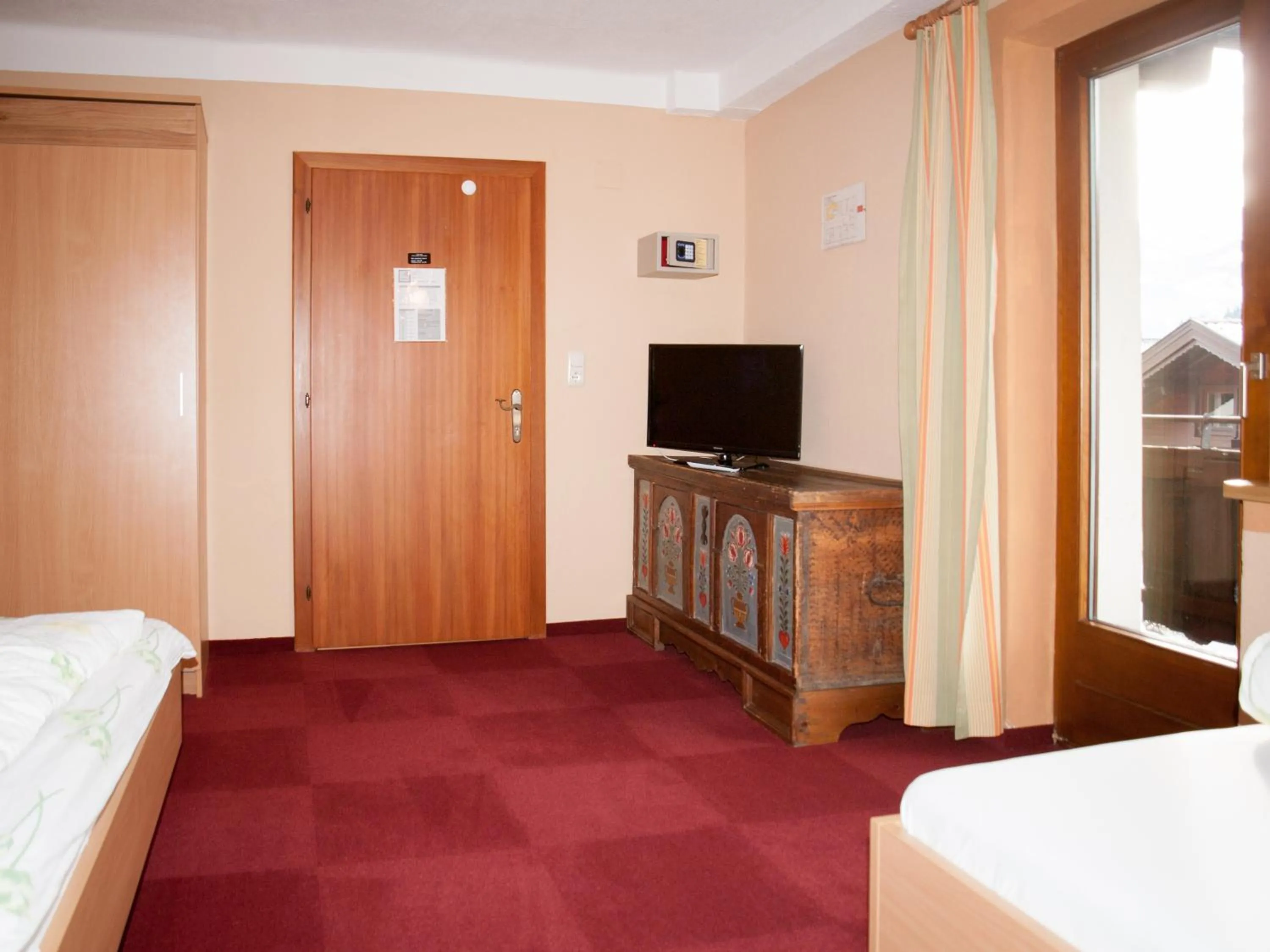 Bed in Pension Handle