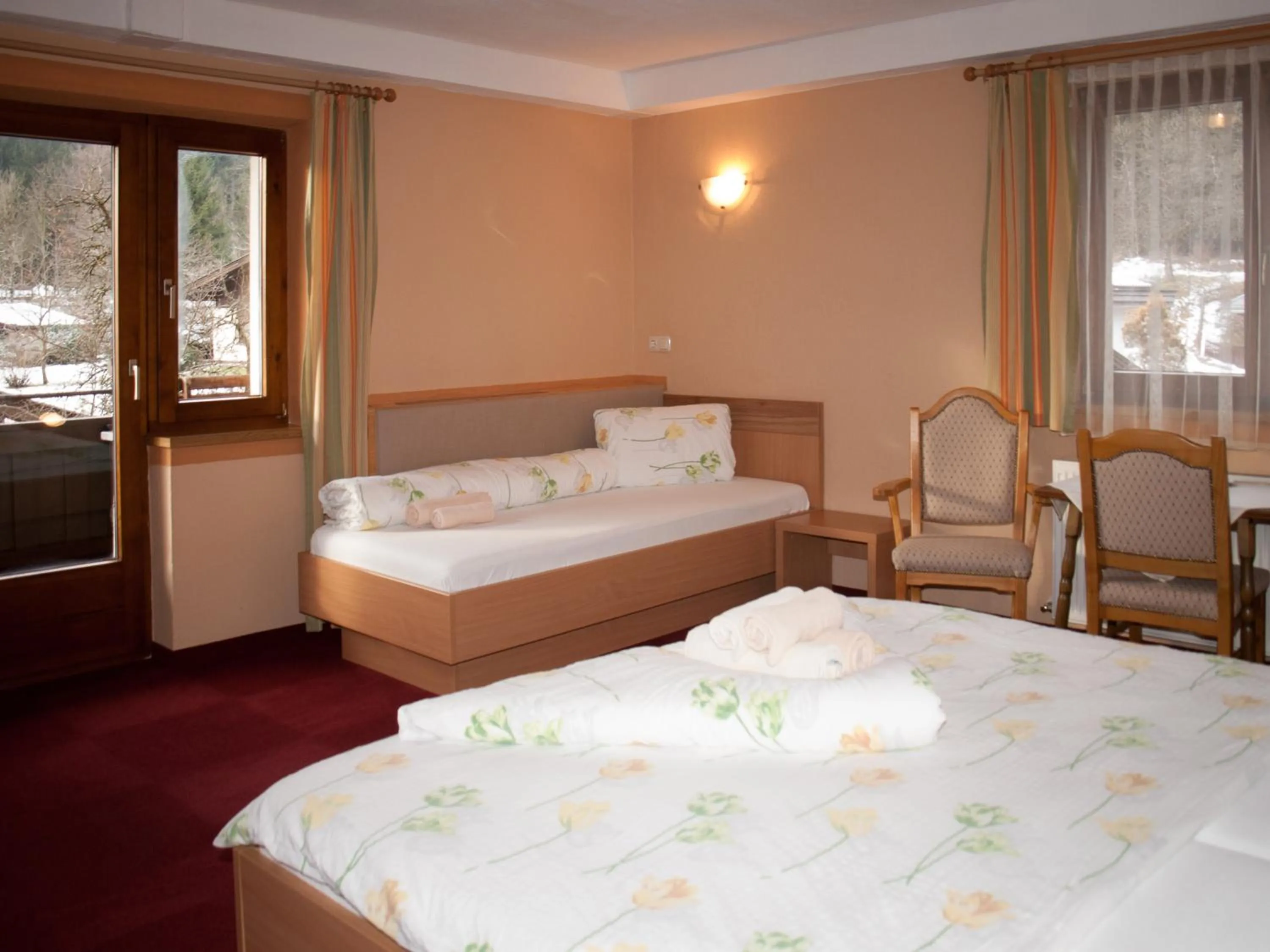 Bed in Pension Handle