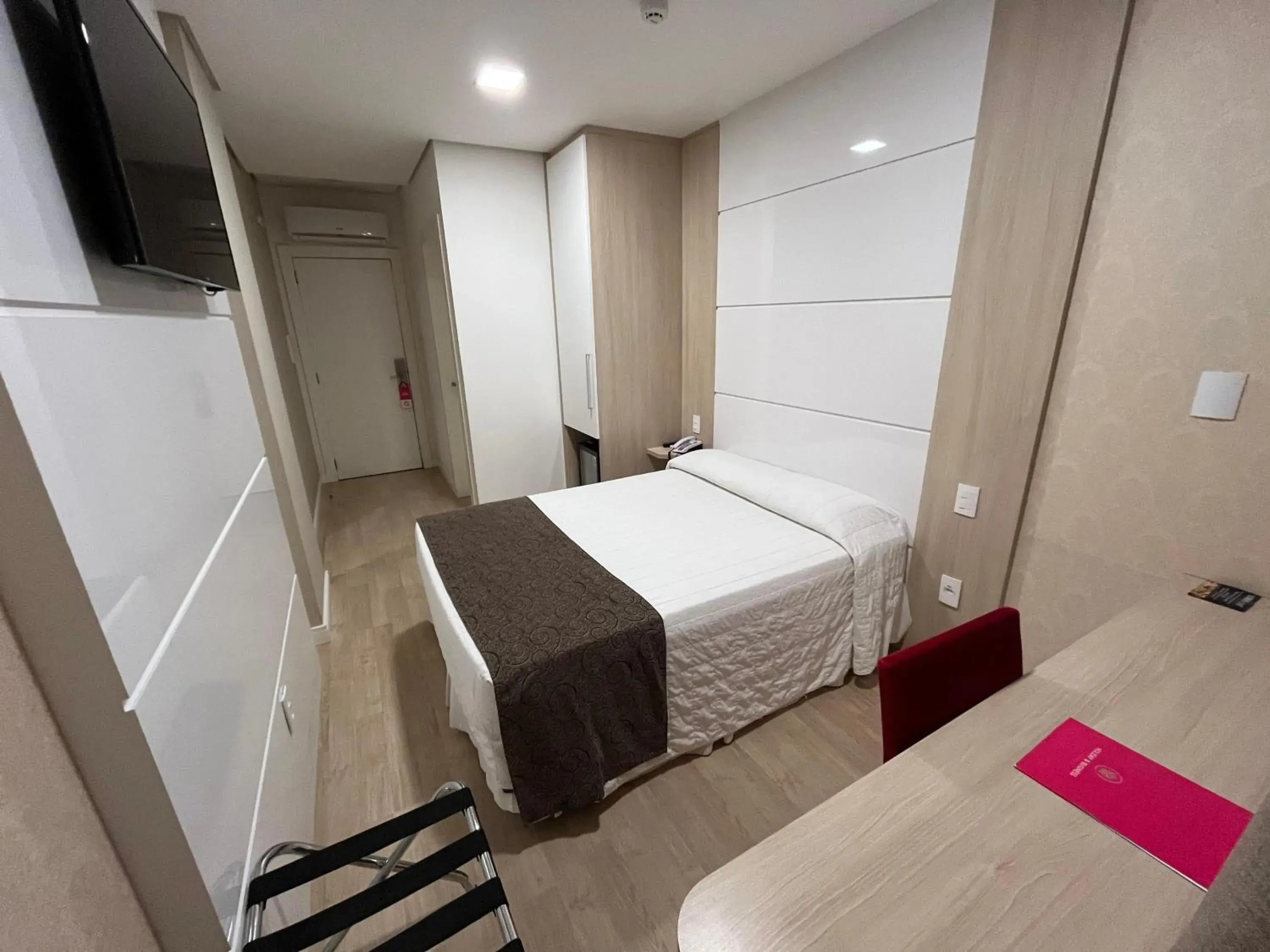 Superior Double Room in Holiday & Business Hotel - Em frente ao Centro de Eventos e Arena Conda Superior Double Room in Holiday & Business Hotel - Em frente ao Centro de Eventos e Arena Conda