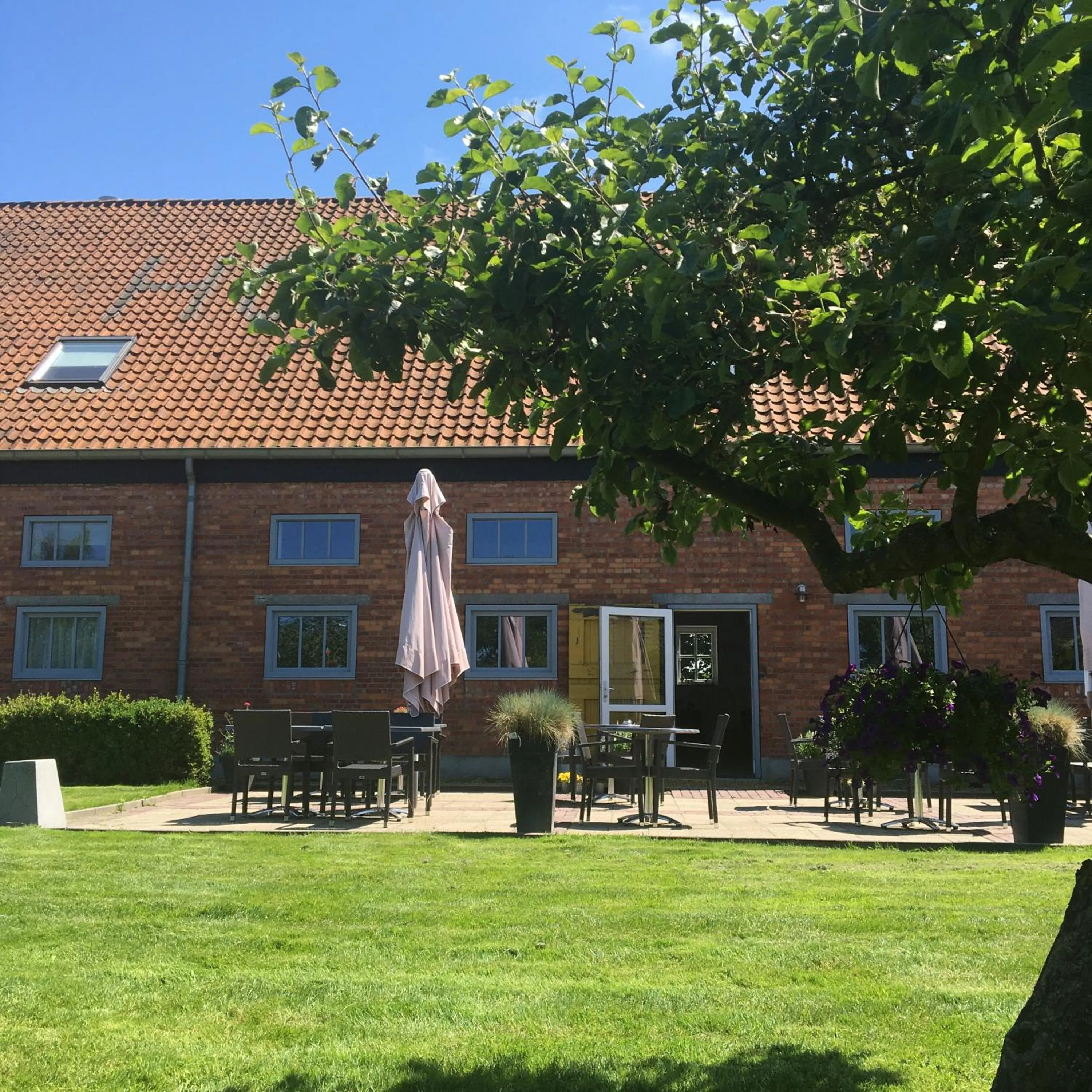 Property building in Hoevehotel 'Hof Christina'