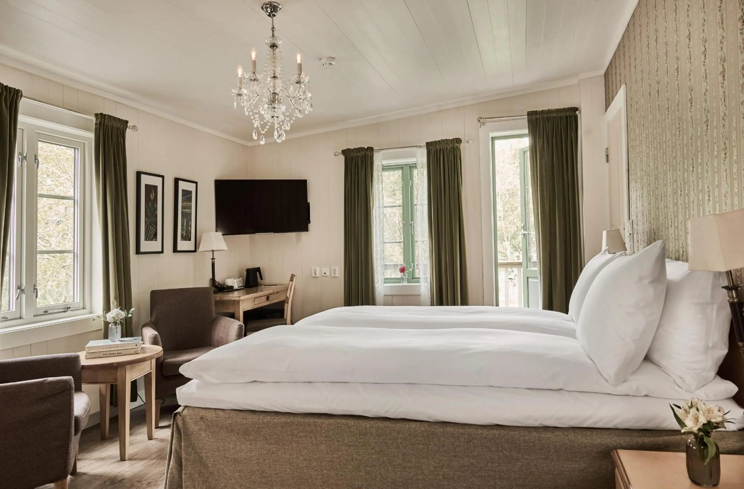 Bed in Fru Haugans Hotel