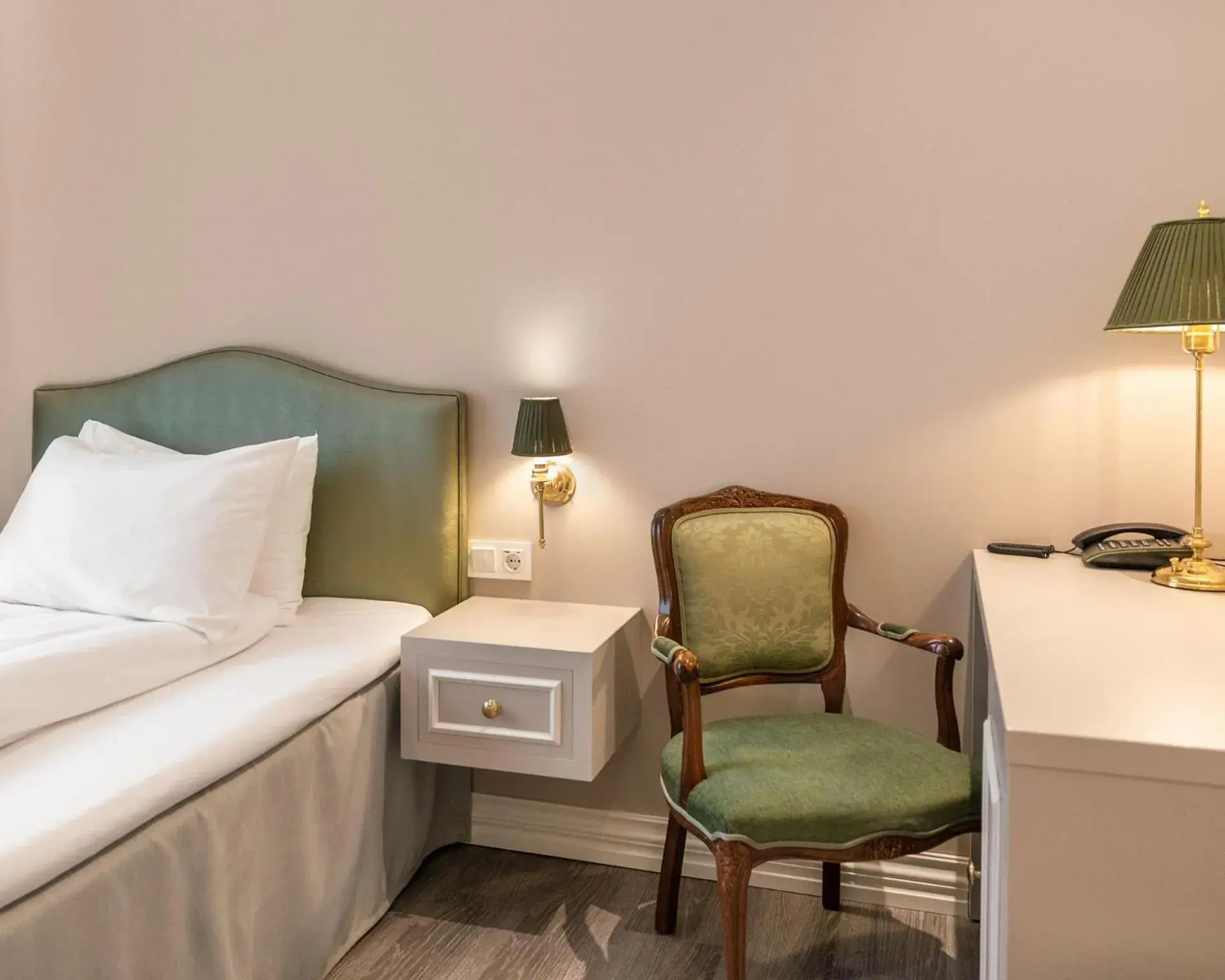 Bed in Fru Haugans Hotel Bed in Fru Haugans Hotel