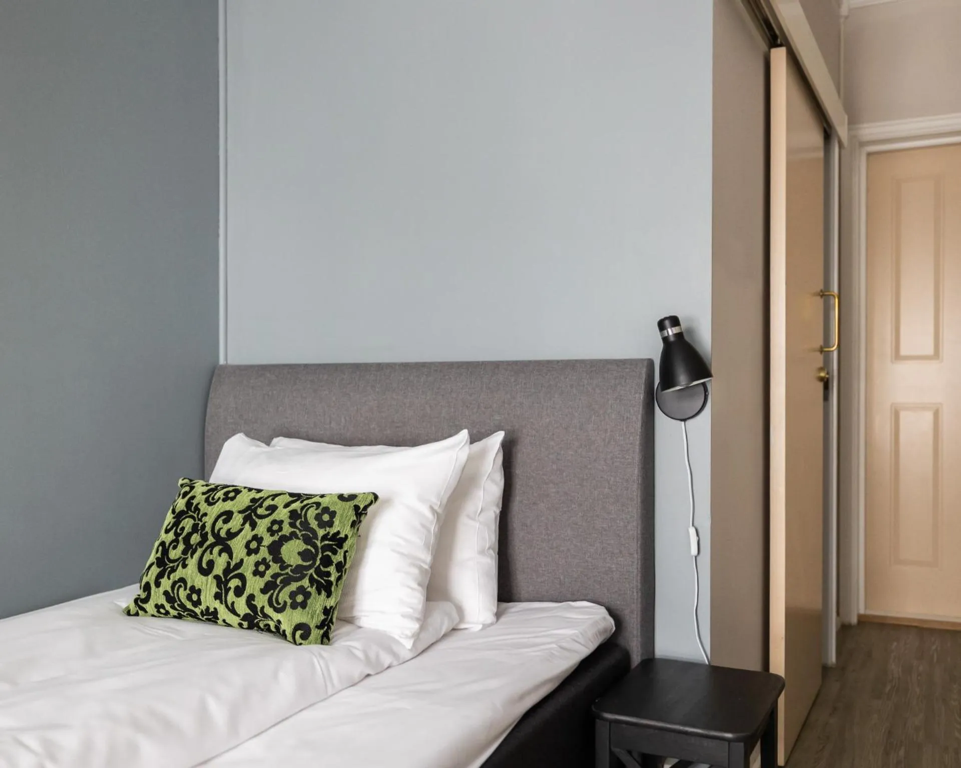 Bed in Fru Haugans Hotel