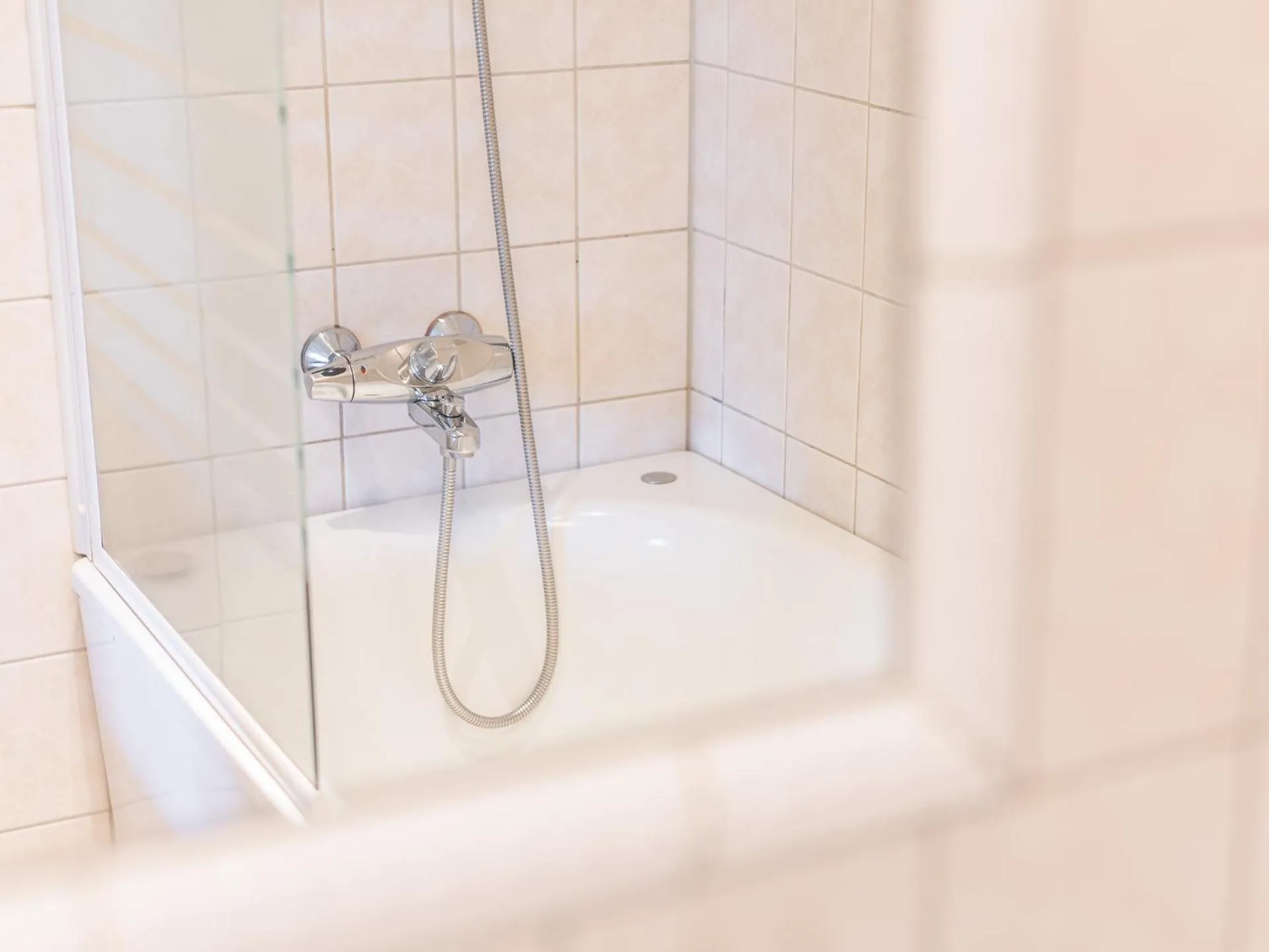 Bathroom in Fru Haugans Hotel