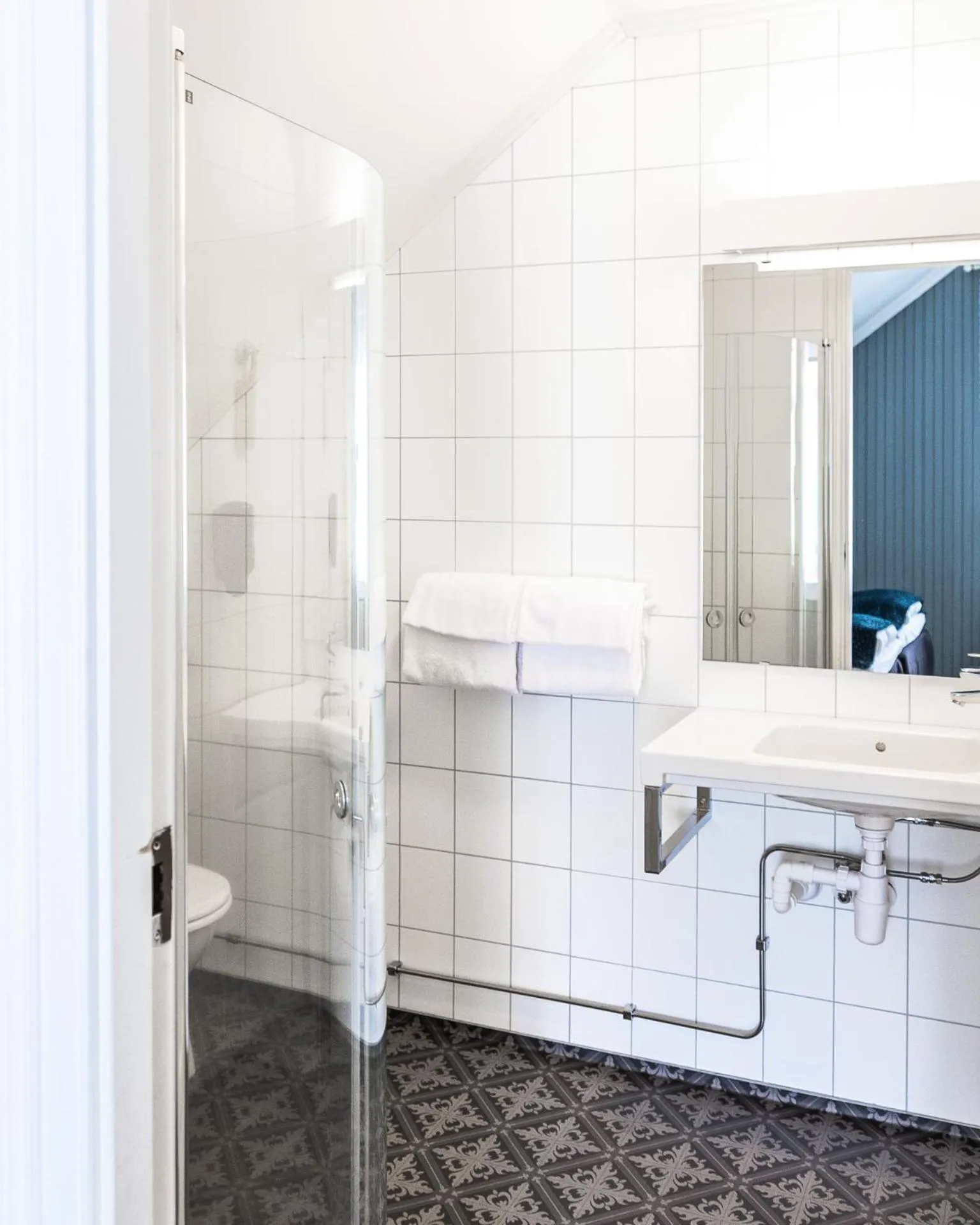 Bathroom in Fru Haugans Hotel