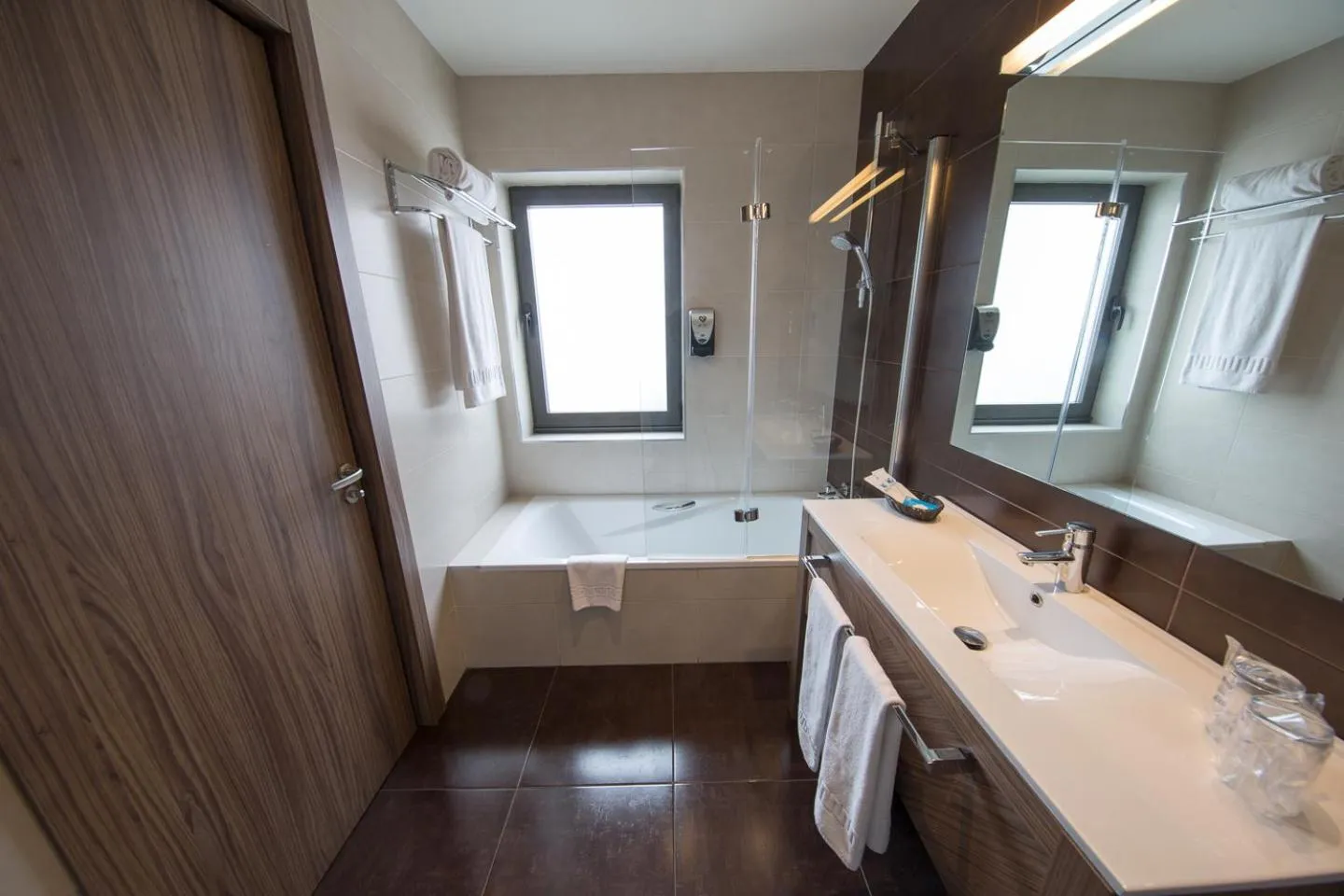 Toilet in Hotel Aroi Ponferrada