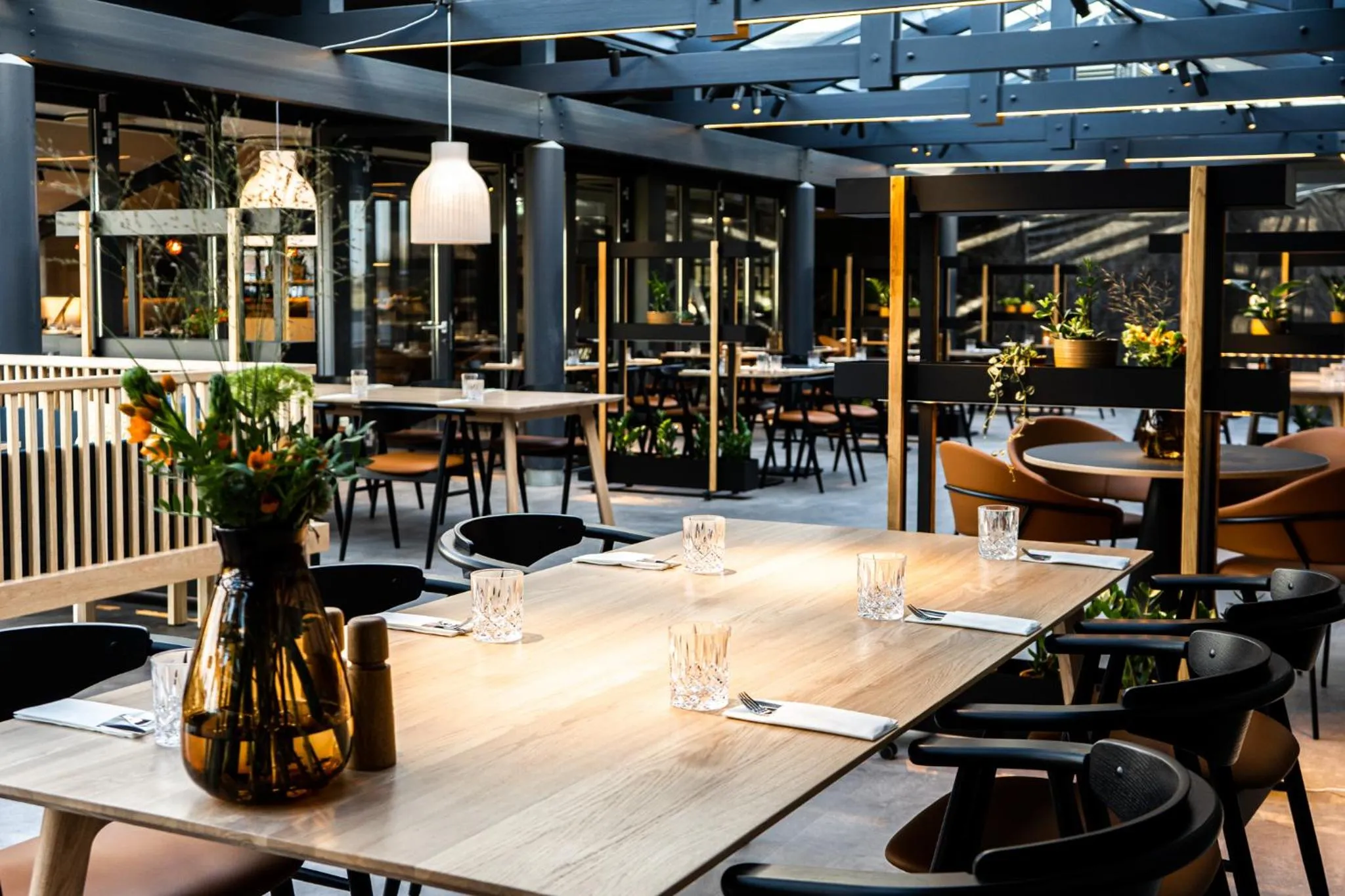 Restaurant/places to eat in HimmerLand