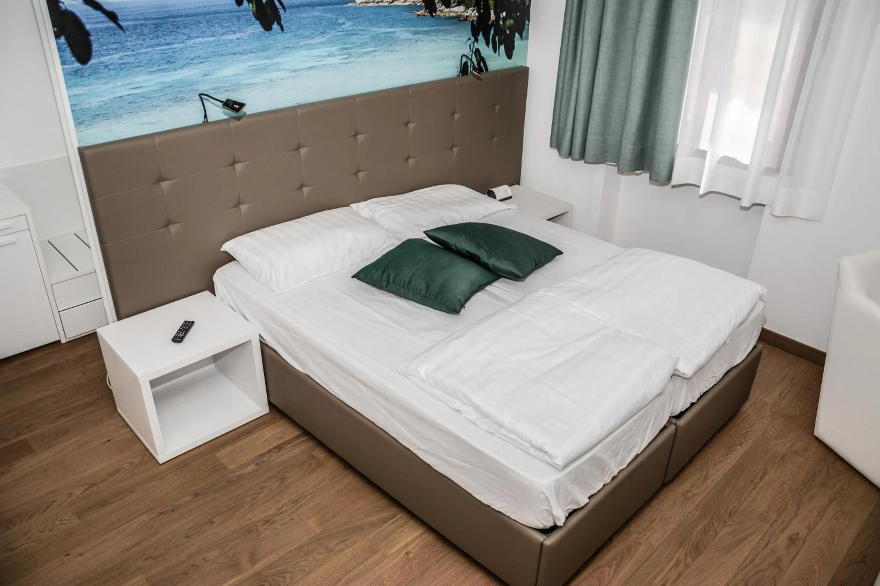 Photo of the whole room in Villa Torbole