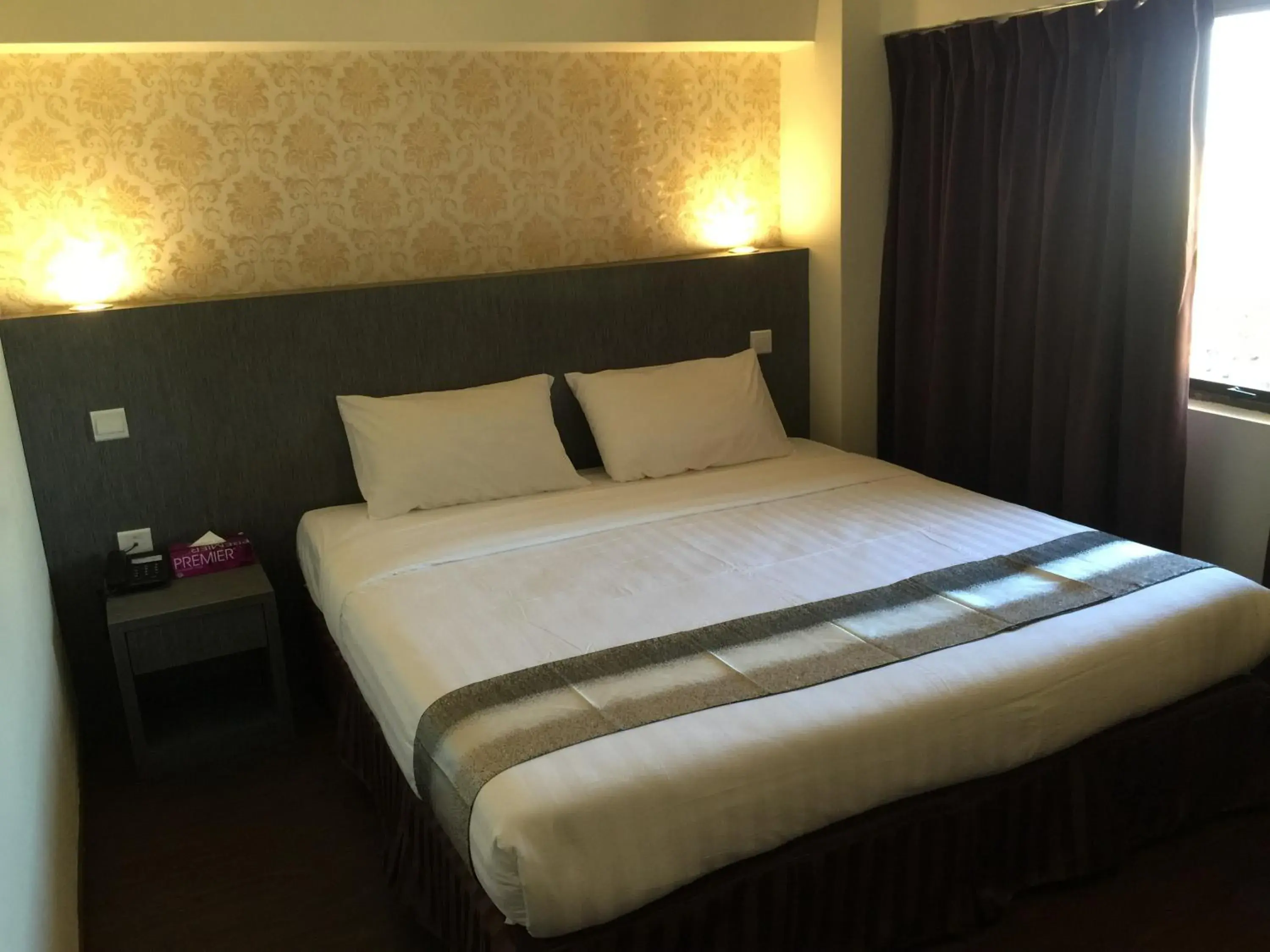 Deluxe King Room in Check Inn Hotel Tawau Deluxe King Room in Check Inn Hotel Tawau