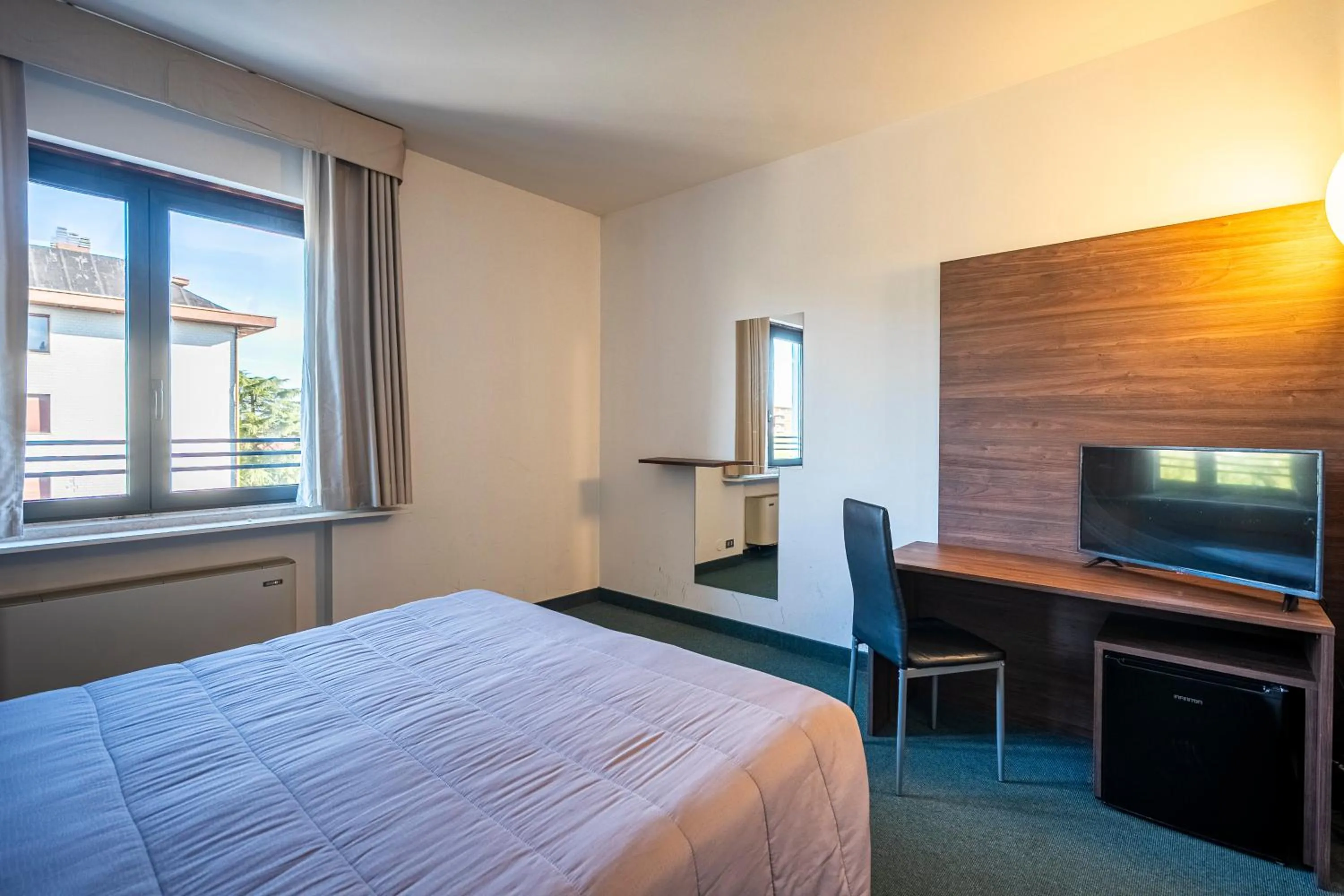 Bedroom, Bed in Hotel Albatros