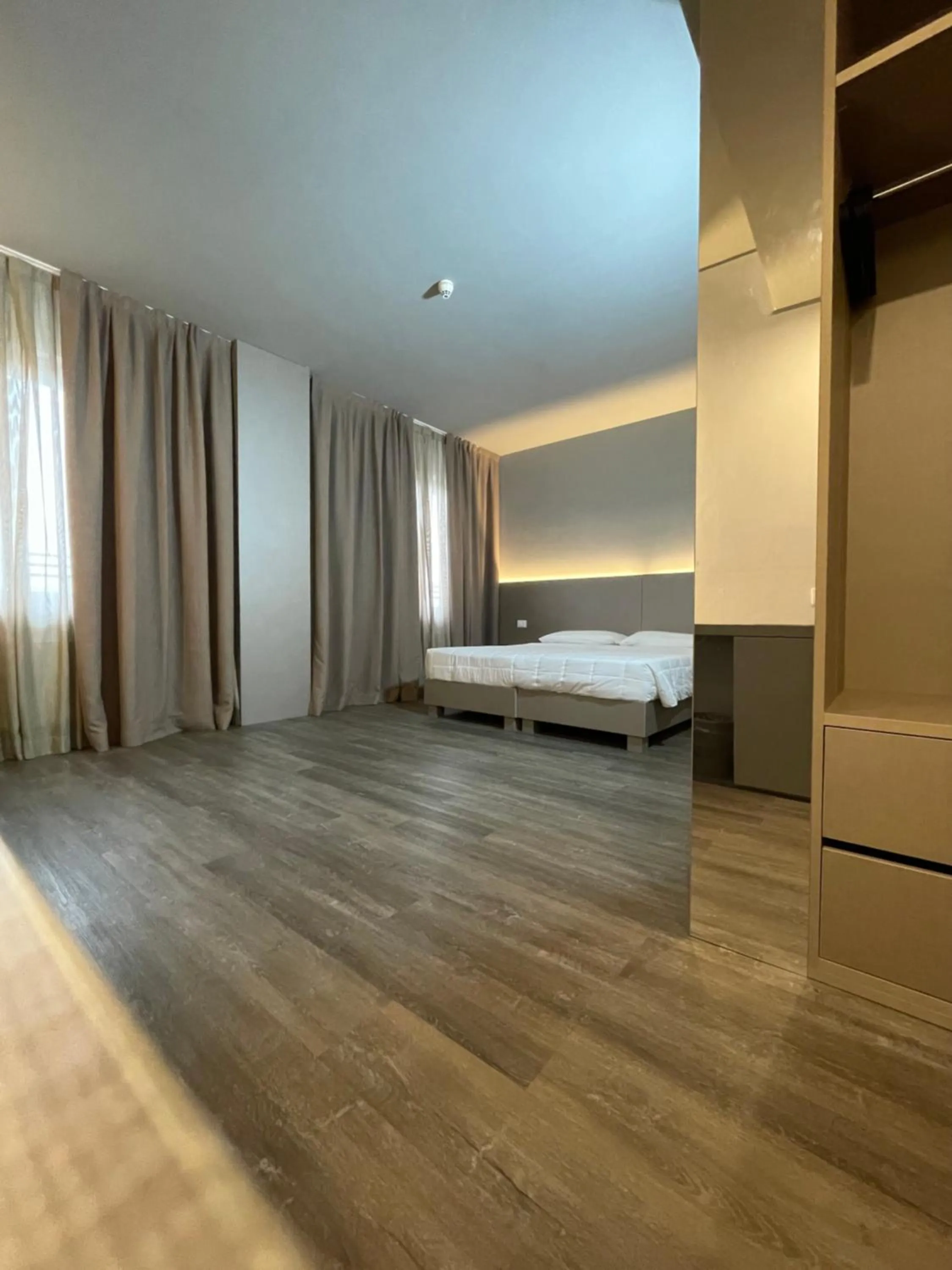 Bedroom, Bed in Hotel Albatros