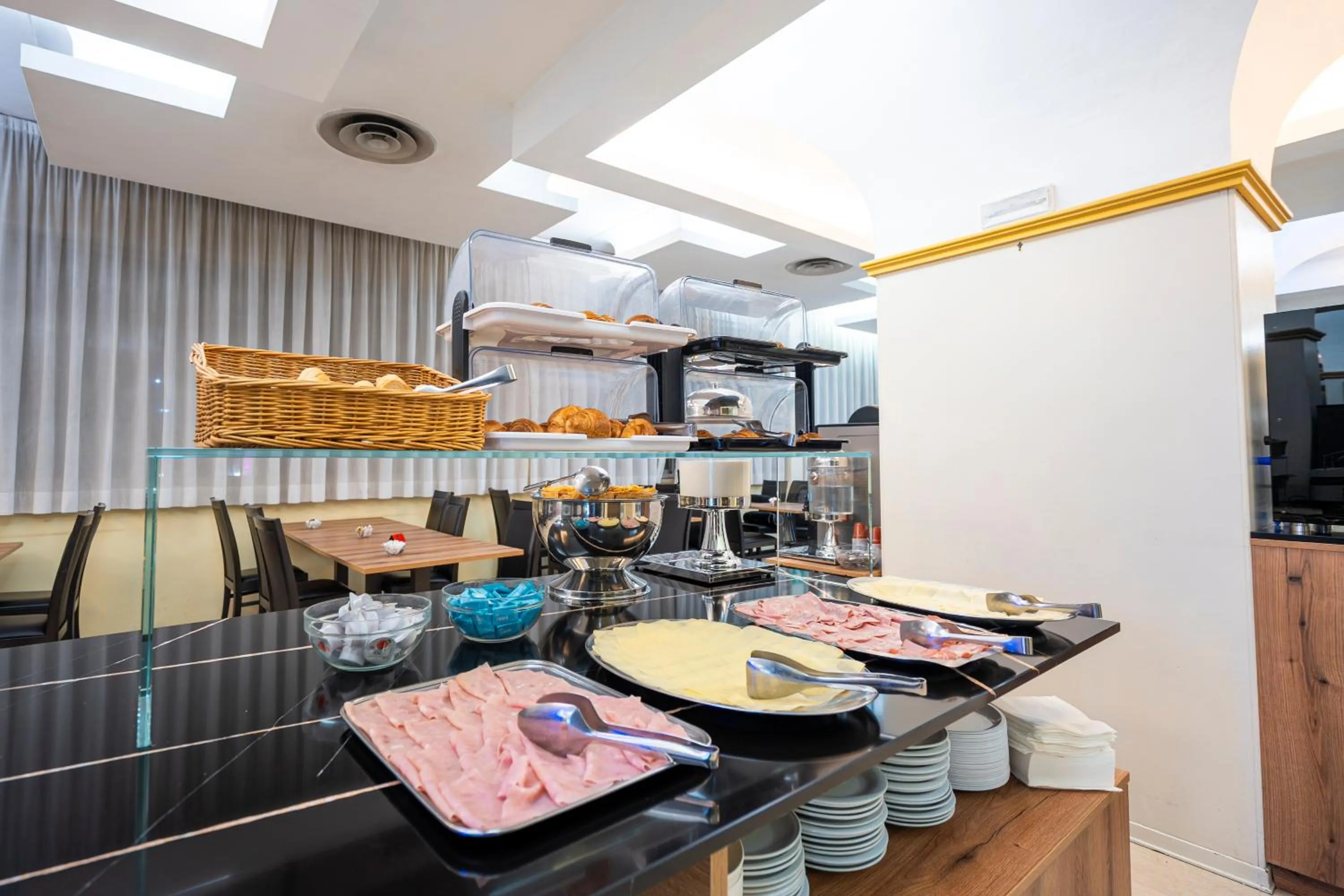 Food and drinks in Hotel Albatros