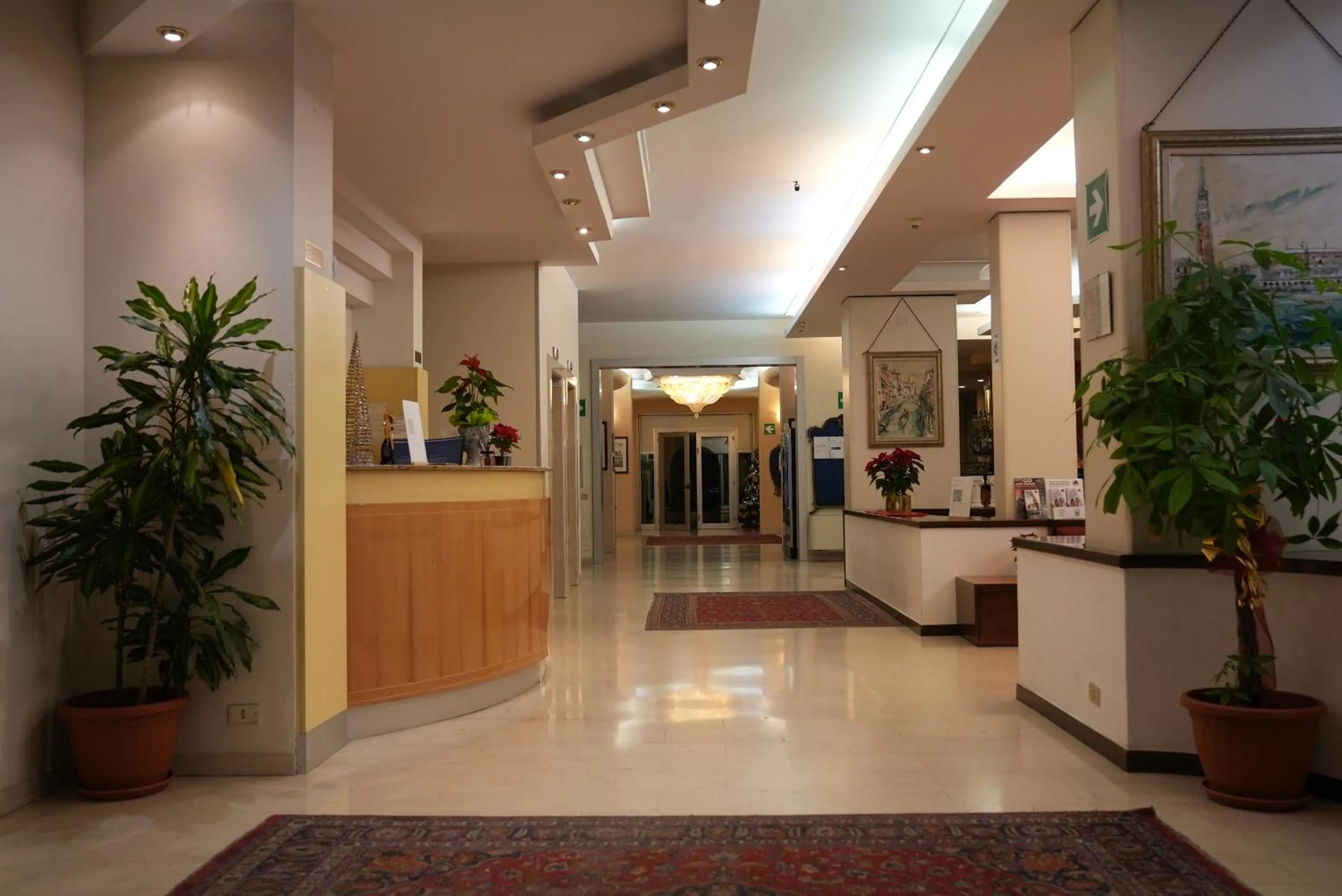 People in Hotel Albatros