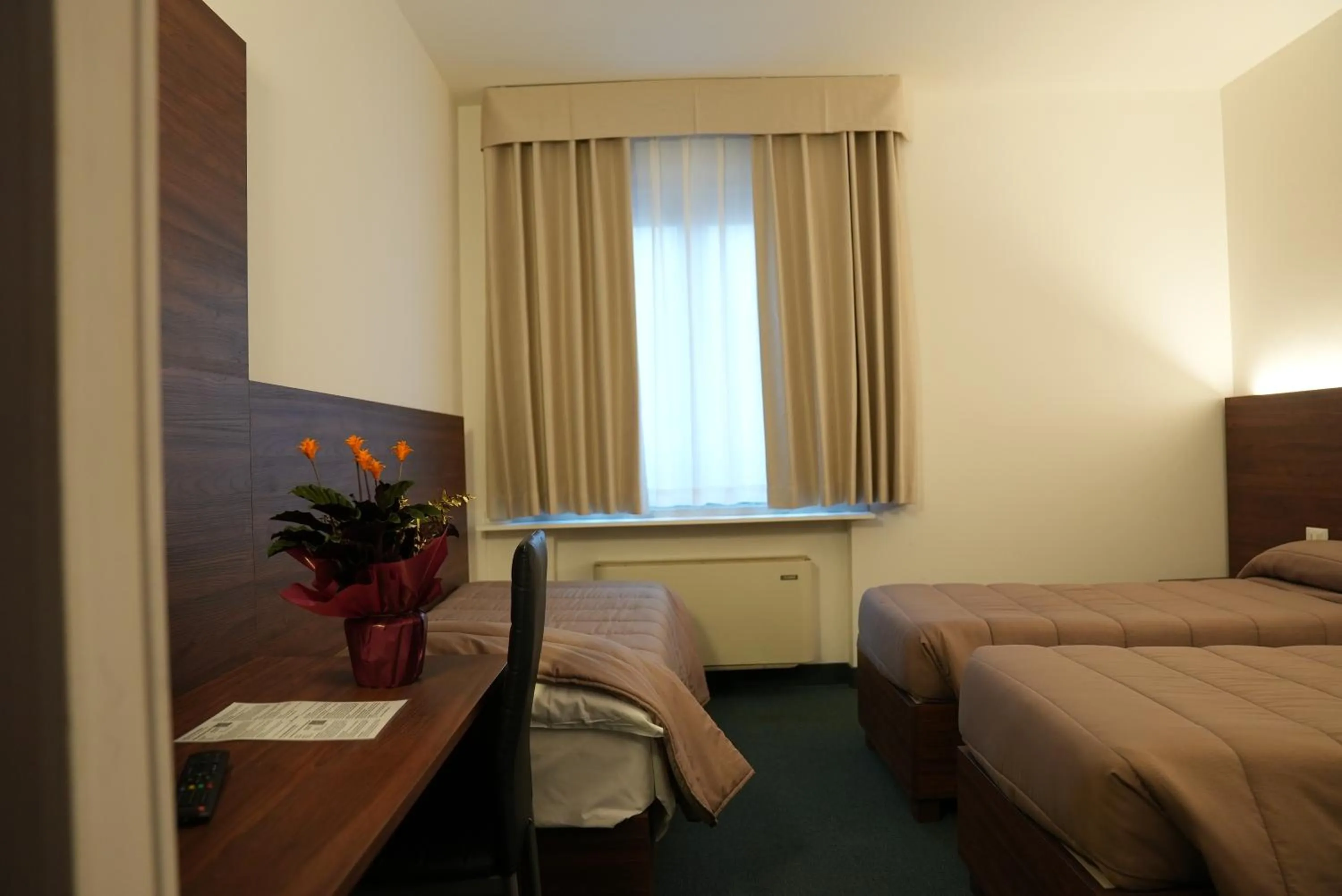 Bedroom, Bed in Hotel Albatros