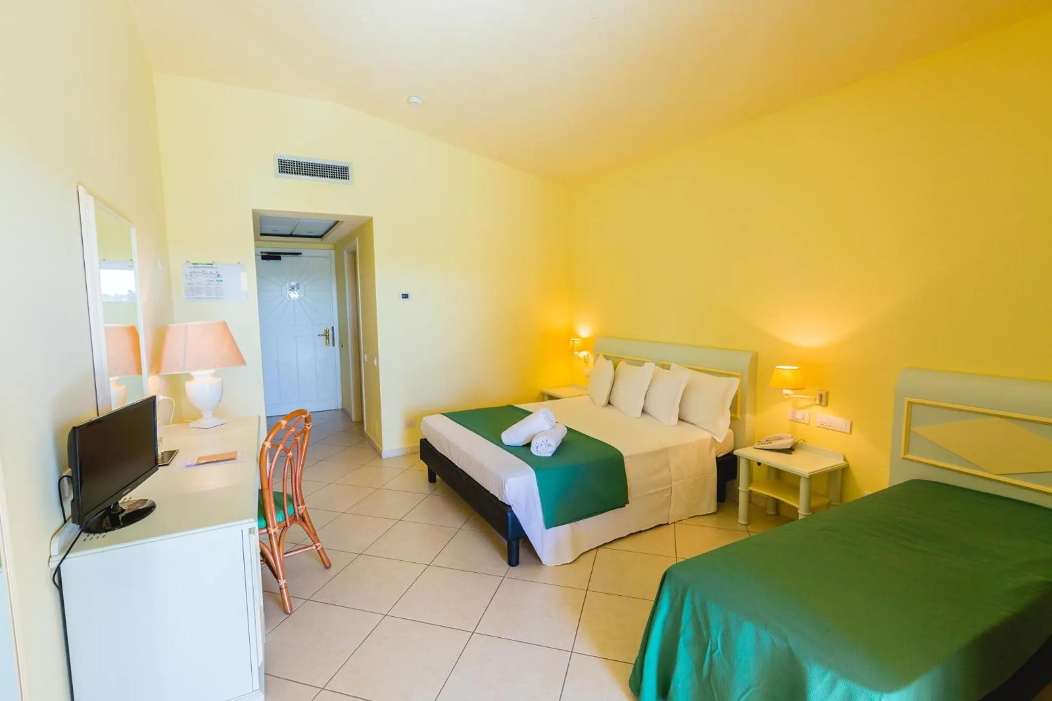 Photo of the whole room, Bed in Argonauti Greenblu Resort