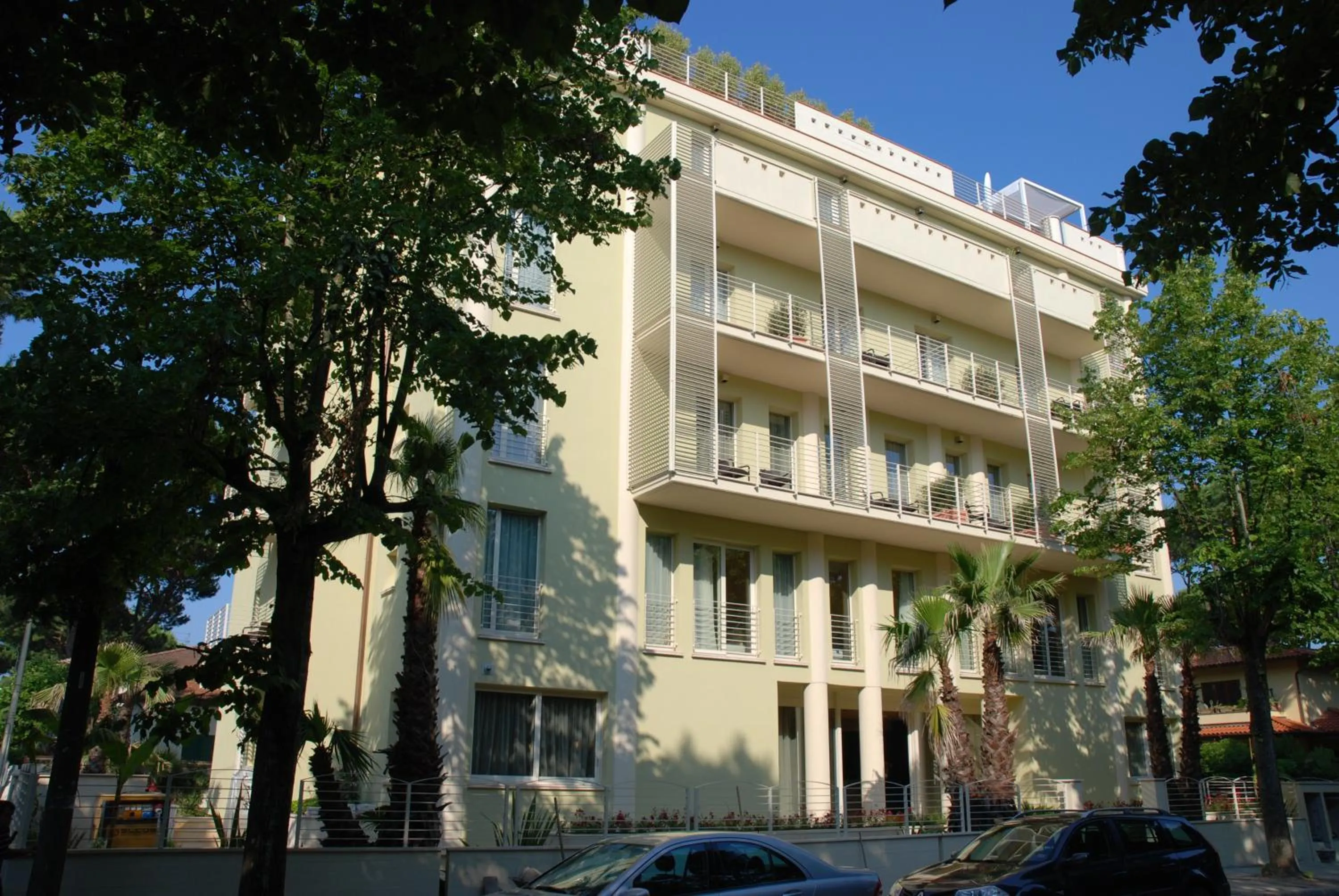 Facade/entrance in Zen Hotel Versilia