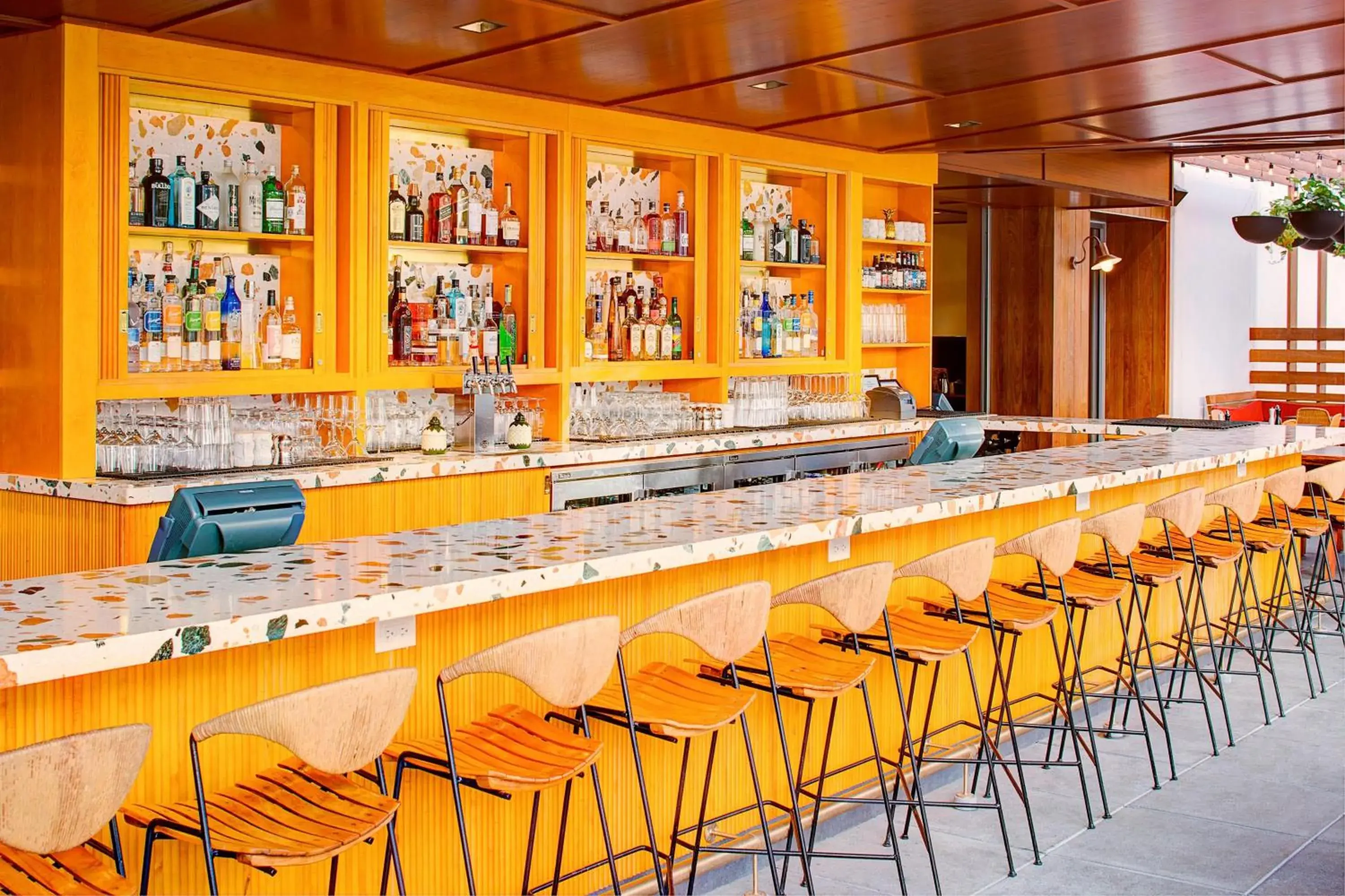 Restaurant/places to eat in The Laylow Waikiki, Autograph Collection Restaurant/places to eat in The Laylow Waikiki, Autograph Collection