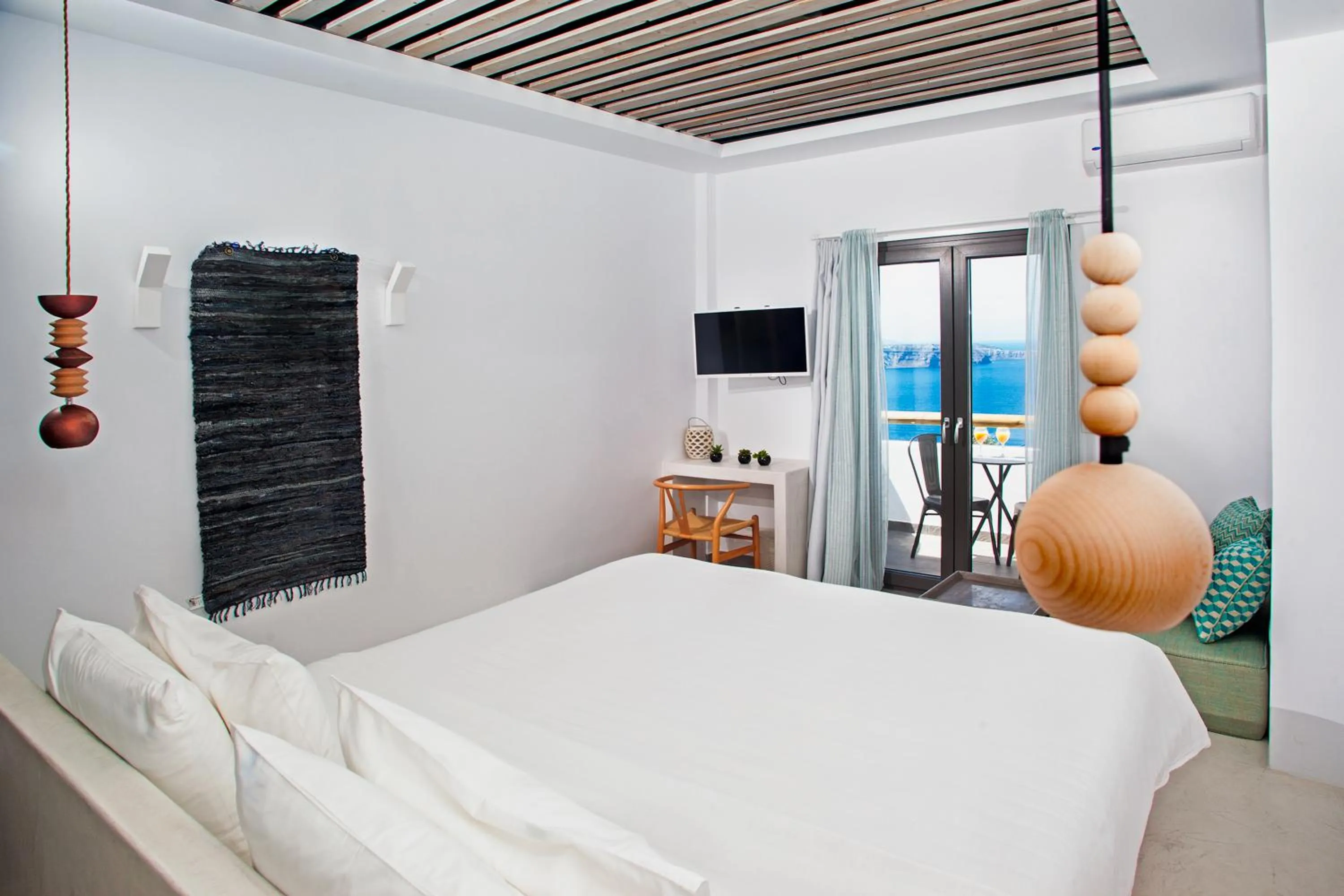 Bed in Amity Suites - Adults Only