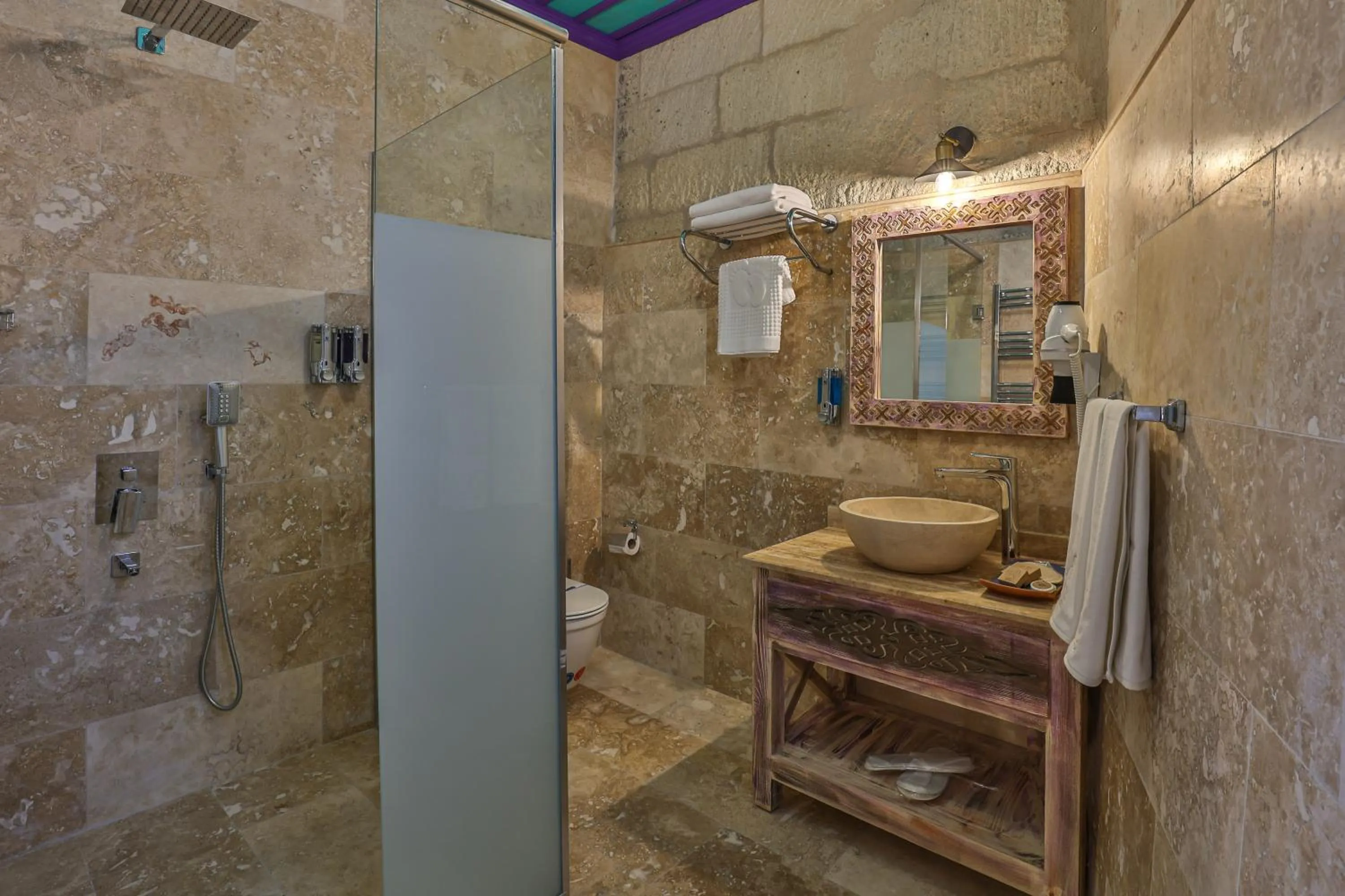 Shower in Arcus Cappadocia
