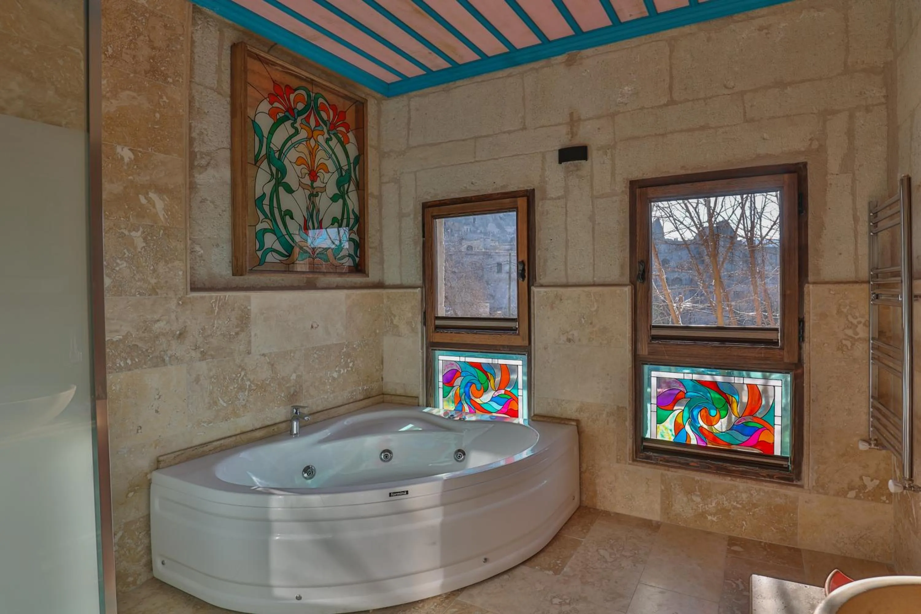 Hot Tub in Arcus Cappadocia